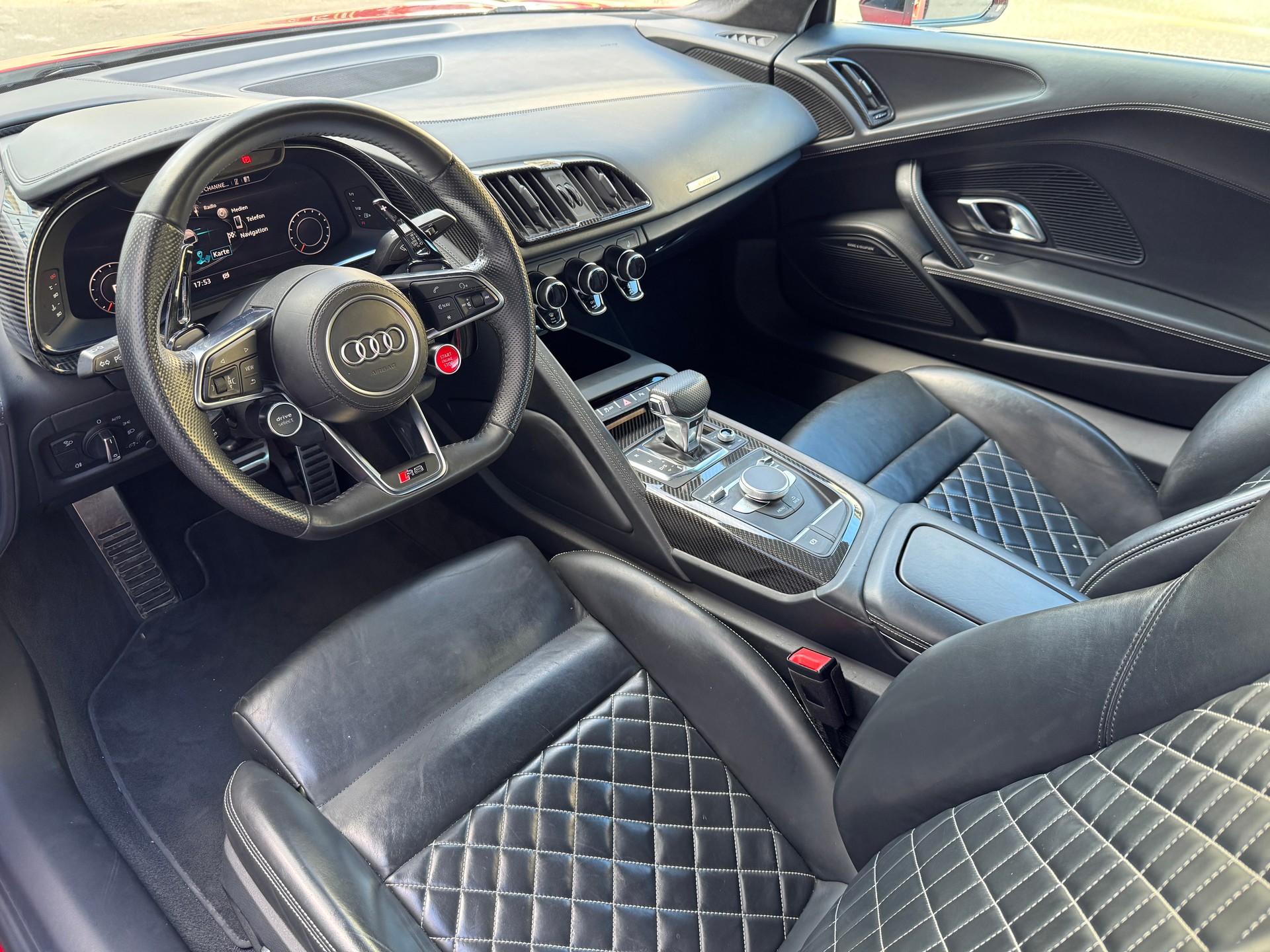 AUDI R8 Coupé 5.2 RWS S-Tronic-image-16