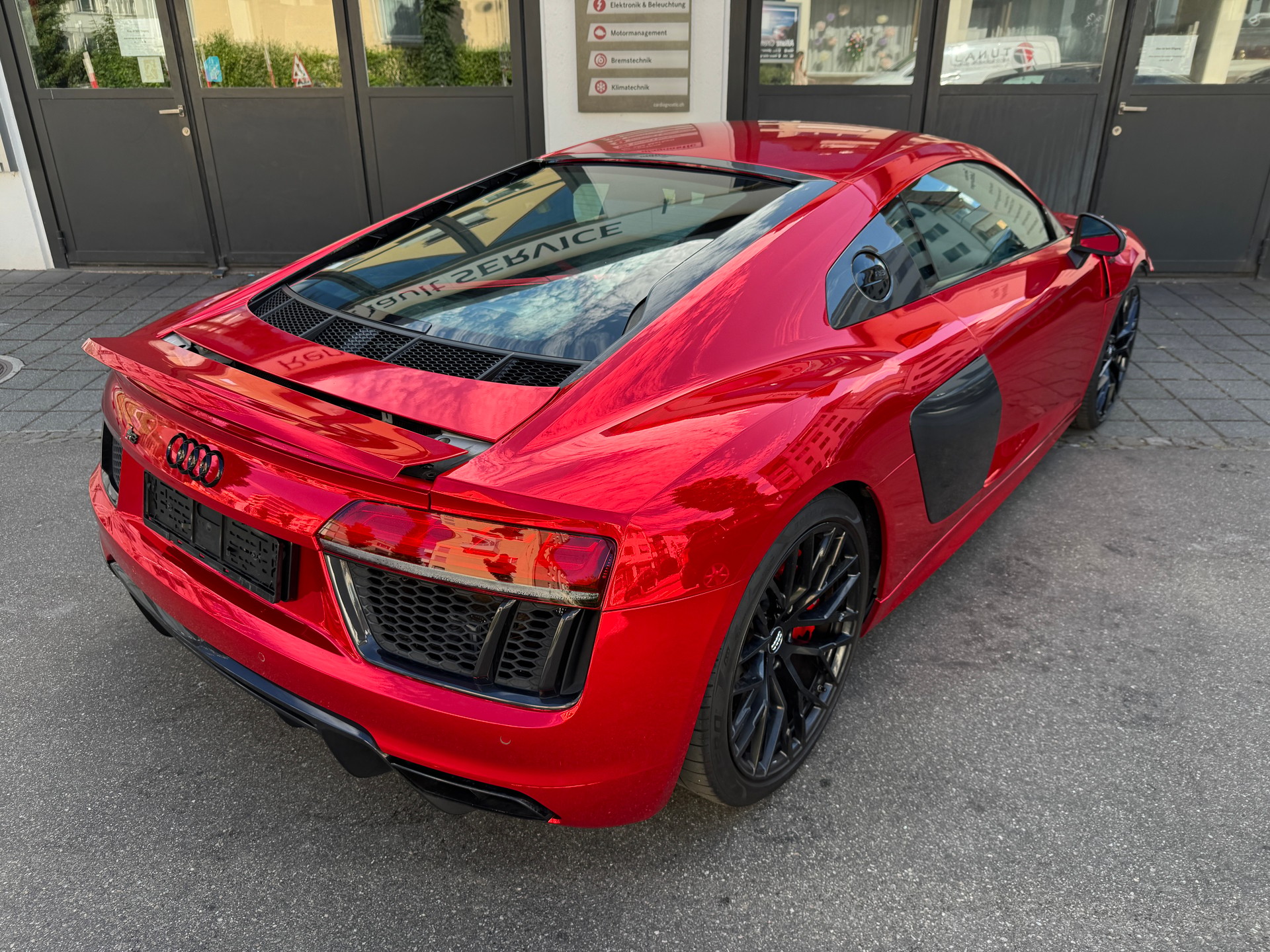 AUDI R8 Coupé 5.2 RWS S-Tronic-image-12