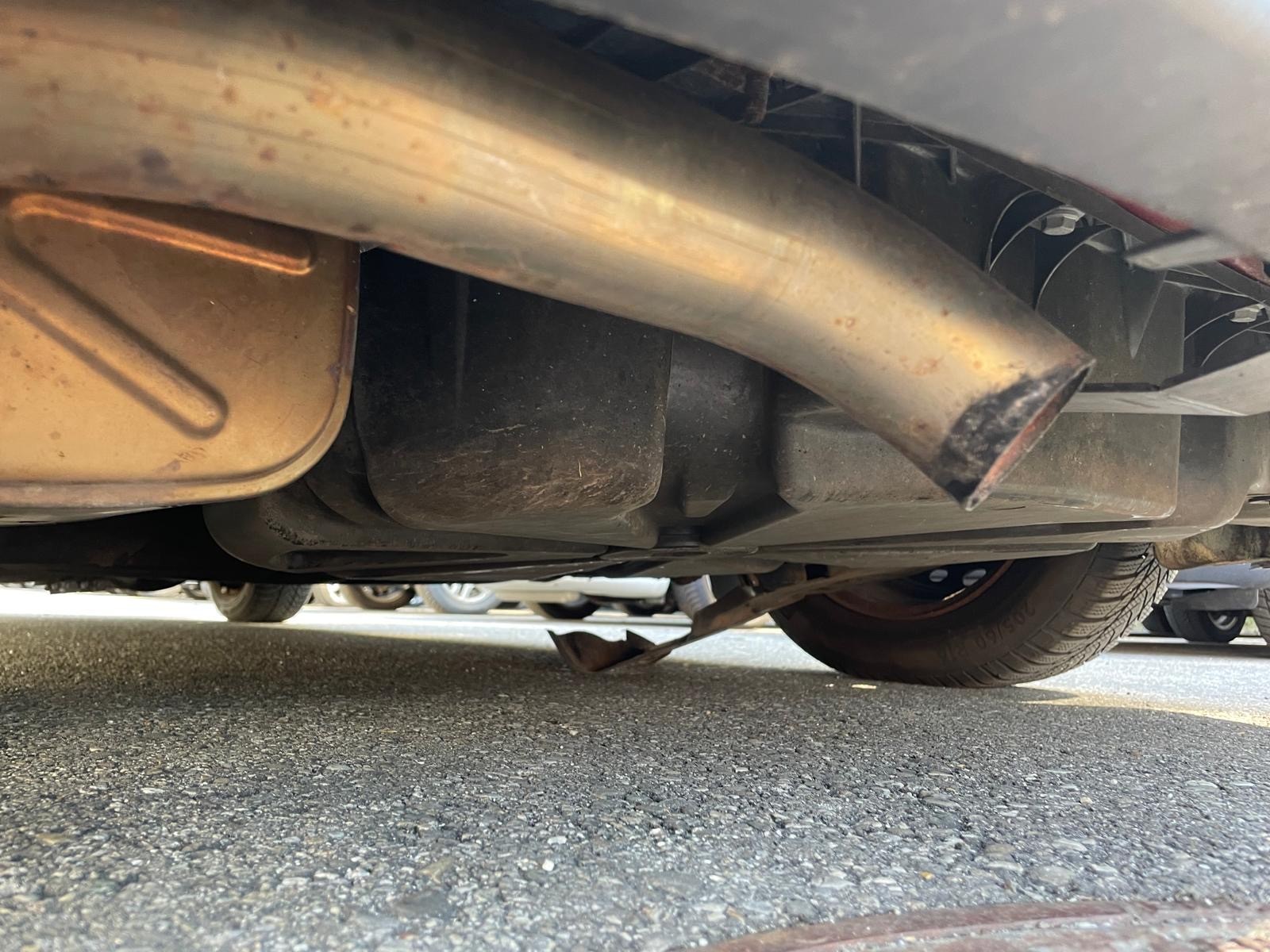 RENAULT Scénic 1.4 16V Turbo Bose-image-14