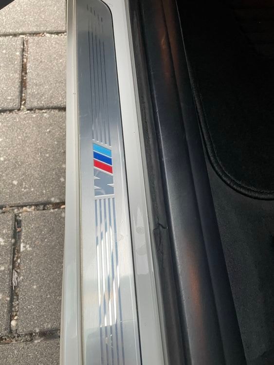 BMW 118i Dynamic Edition-image-5