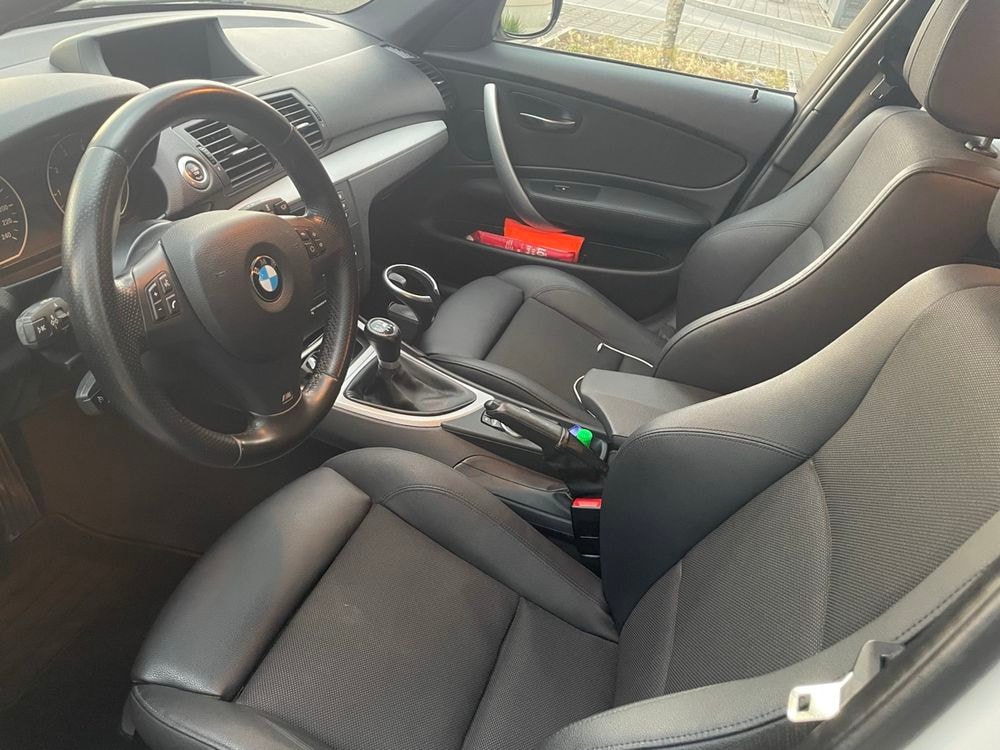 BMW 118i Dynamic Edition-image-6
