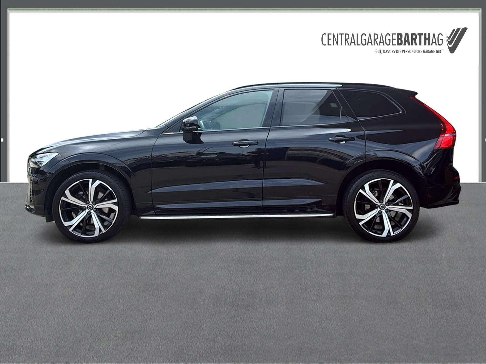VOLVO XC60 2.0 B5 MH R-Design AWD-image-3