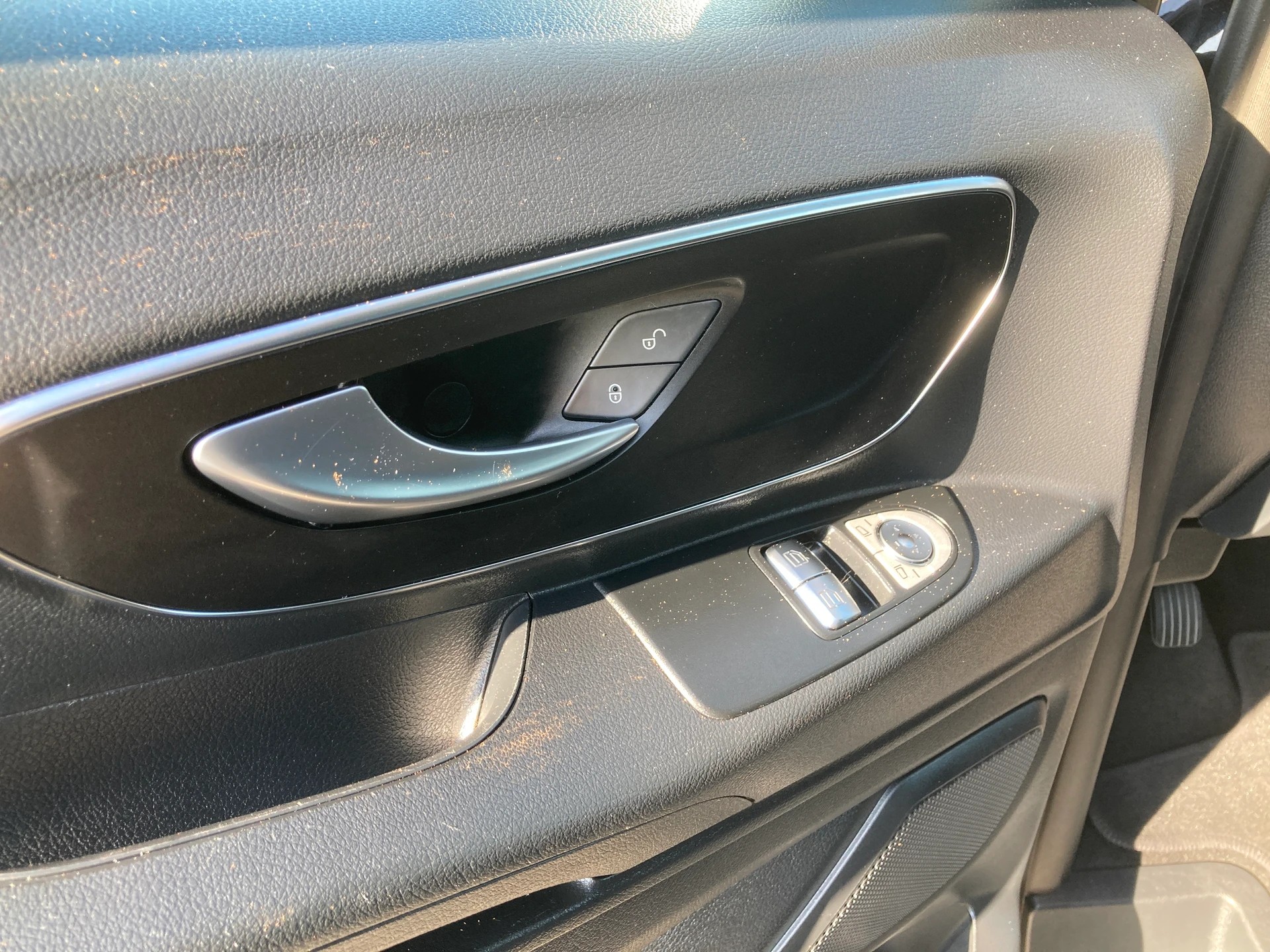 MERCEDES-BENZ Vito 116 CDI Base Tourer 4Matic 9G-Tronic 9 Sitzer-image-9