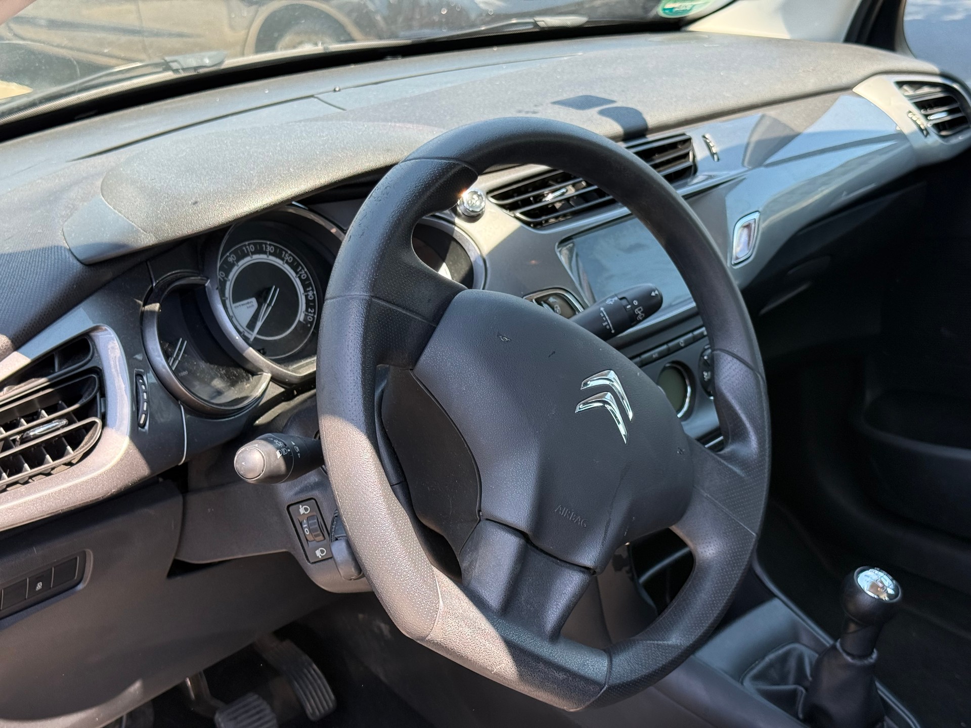 CITROEN C3 1.2i Exclusive-image-10