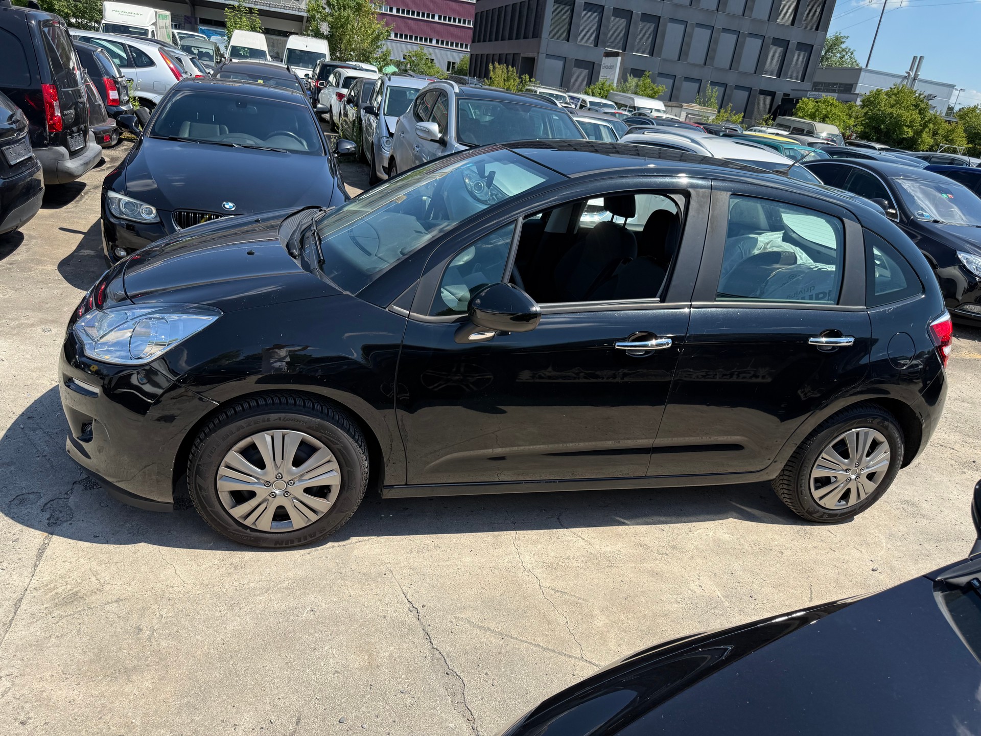 CITROEN C3 1.2i Exclusive-image-1