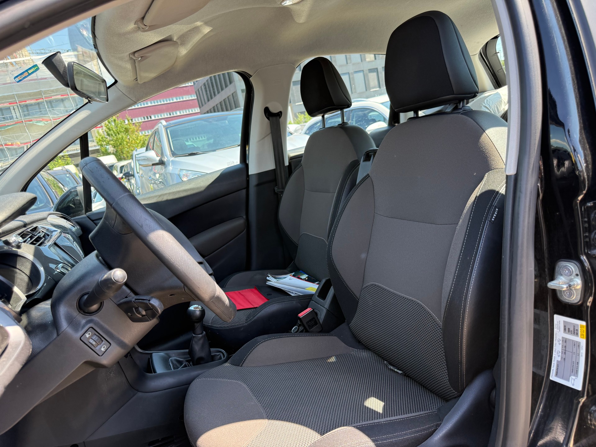 CITROEN C3 1.2i Exclusive-image-9