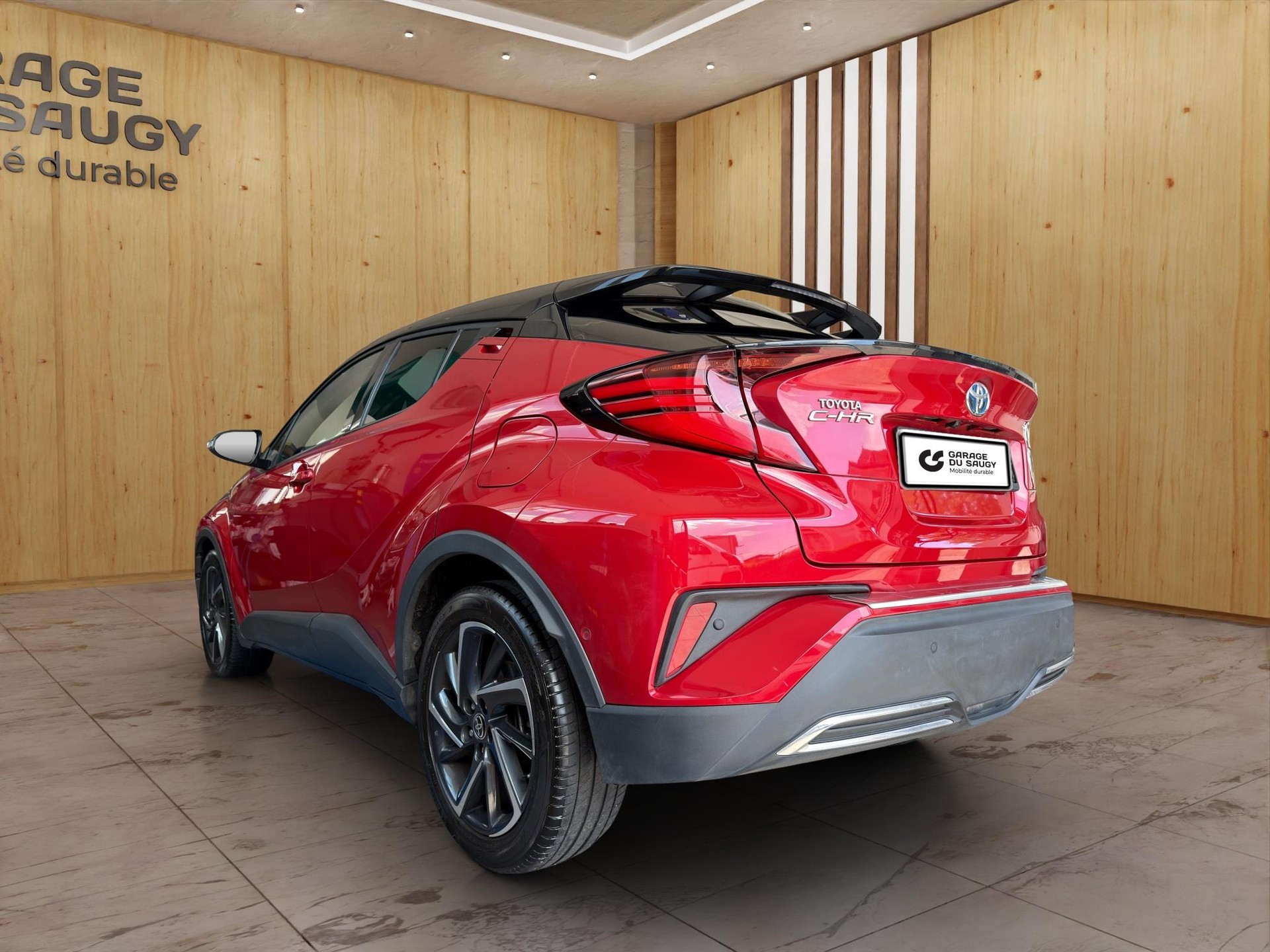 TOYOTA C-HR 2.0 VVTi HSD Move-image-2