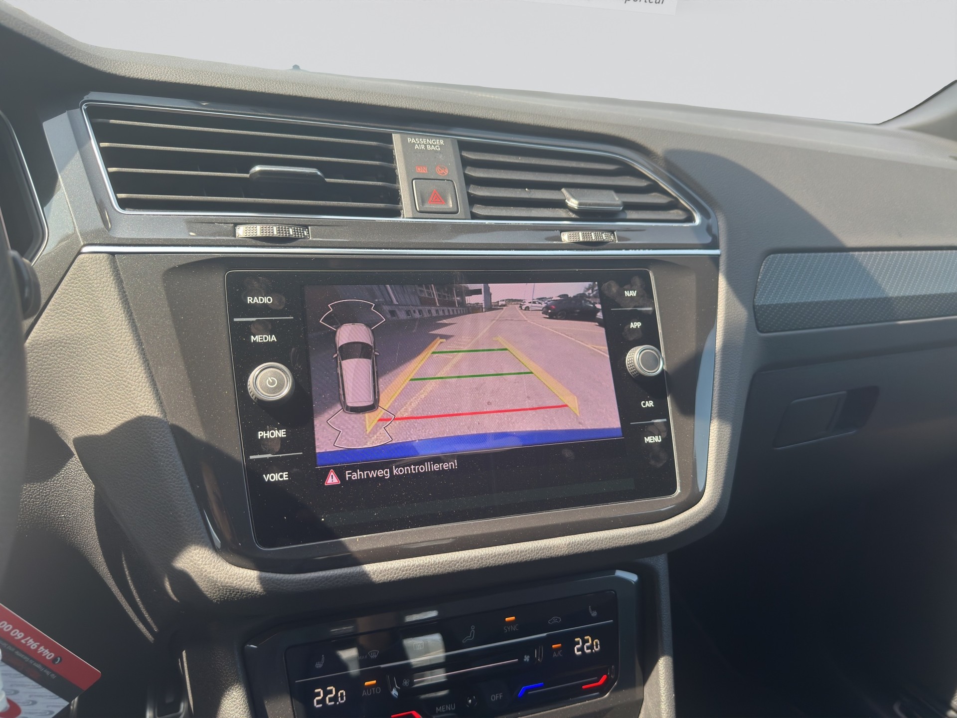 VW Tiguan R 2.0TSI 4Motion DSG-image-13