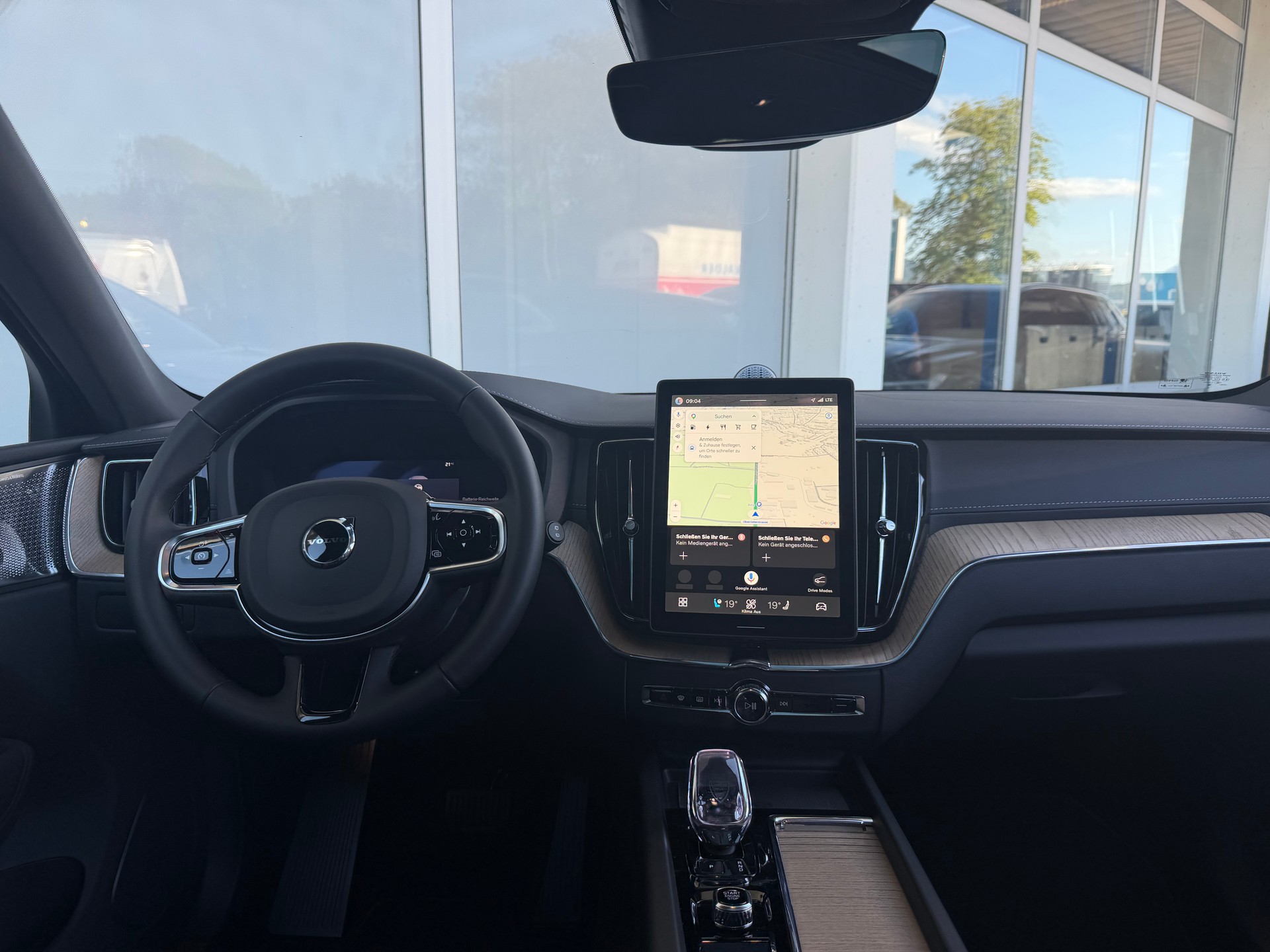 VOLVO XC60 T8 eAWD Ultra Dark Geartronic-image-8