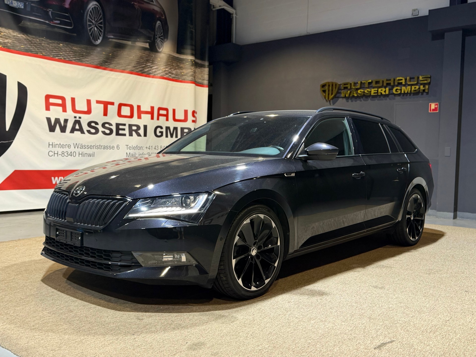 SKODA Superb Combi 2.0 TDi SportLine+ DSG-image-7