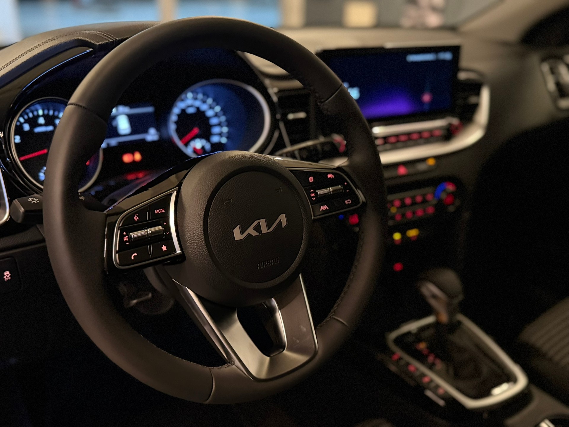 KIA Ceed 1.5 T-GDi Power DCT-image-9