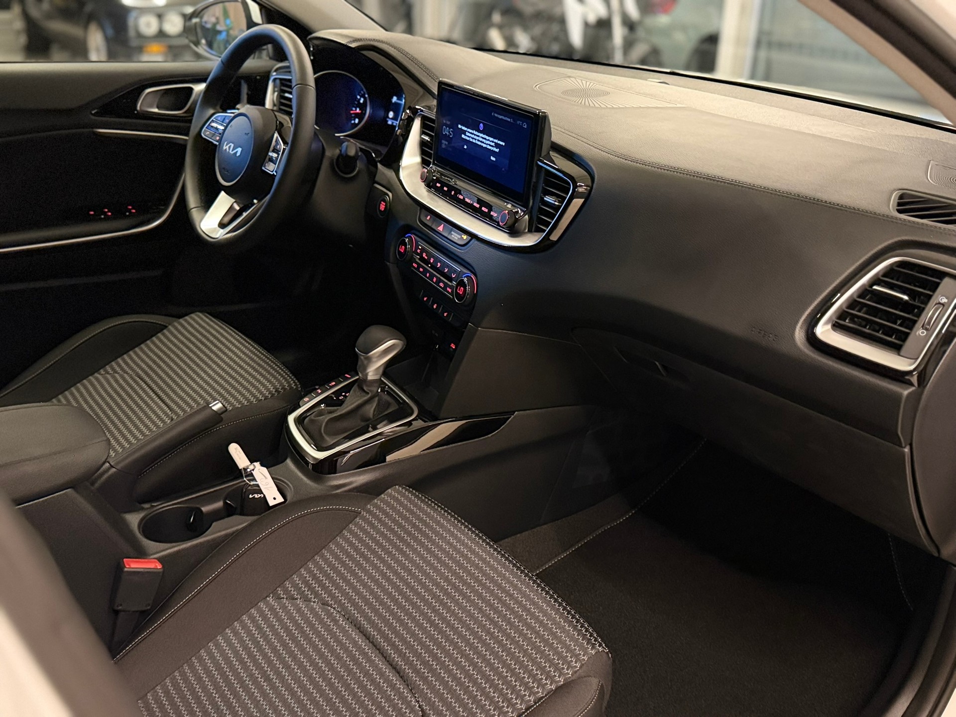 KIA Ceed 1.5 T-GDi Power DCT-image-11
