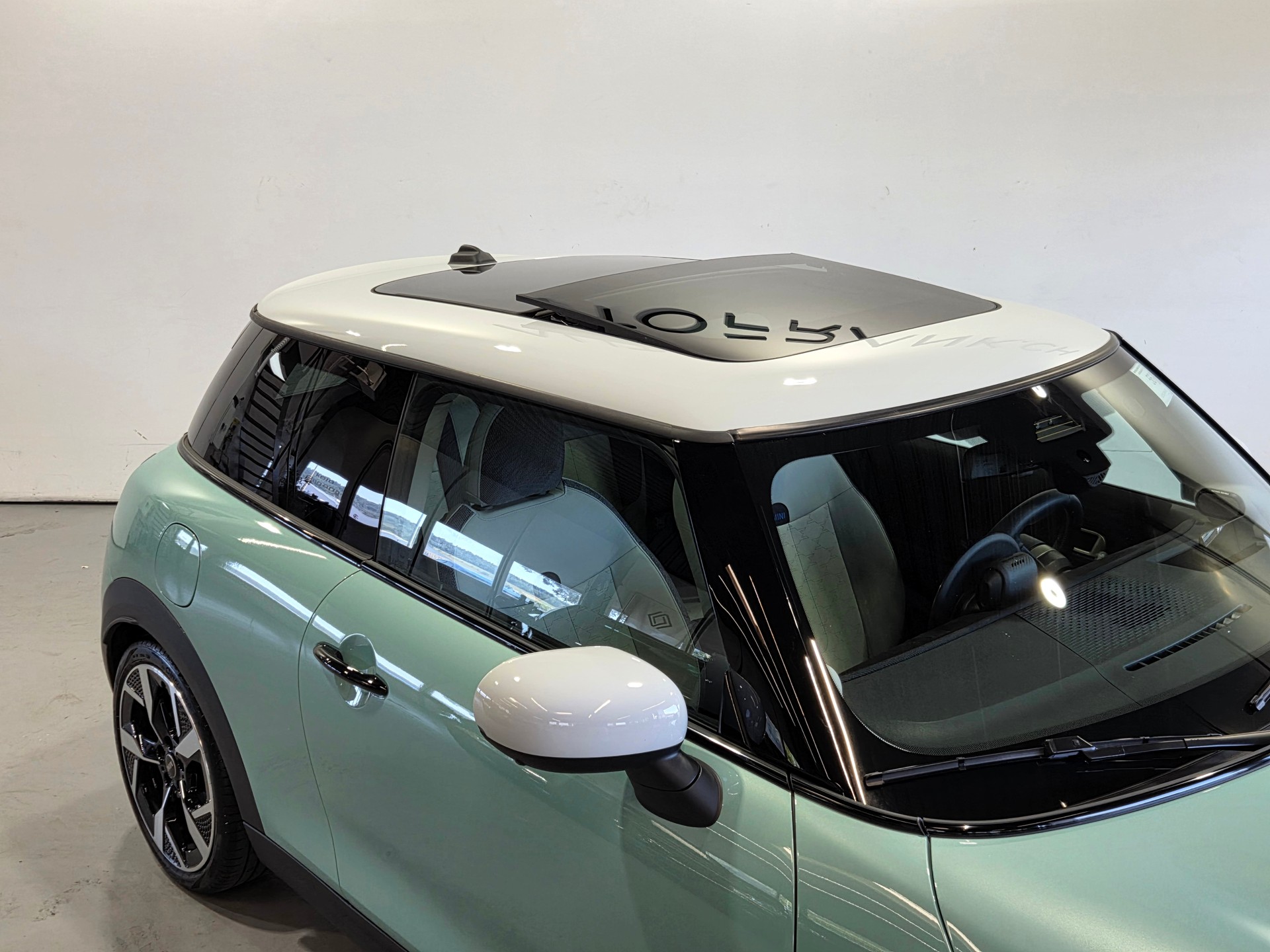 MINI Mini F66 2.0i Cooper S SDKG-image-4