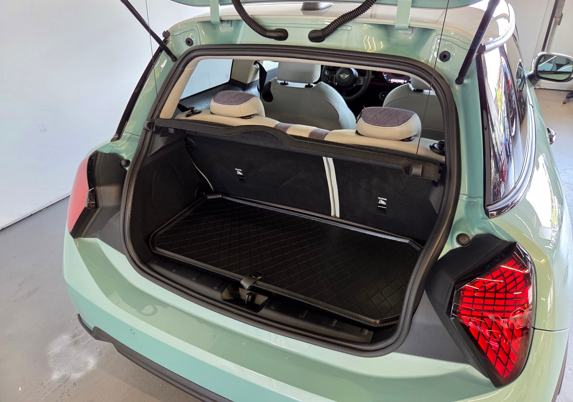 MINI Mini F66 2.0i Cooper S SDKG-image-22