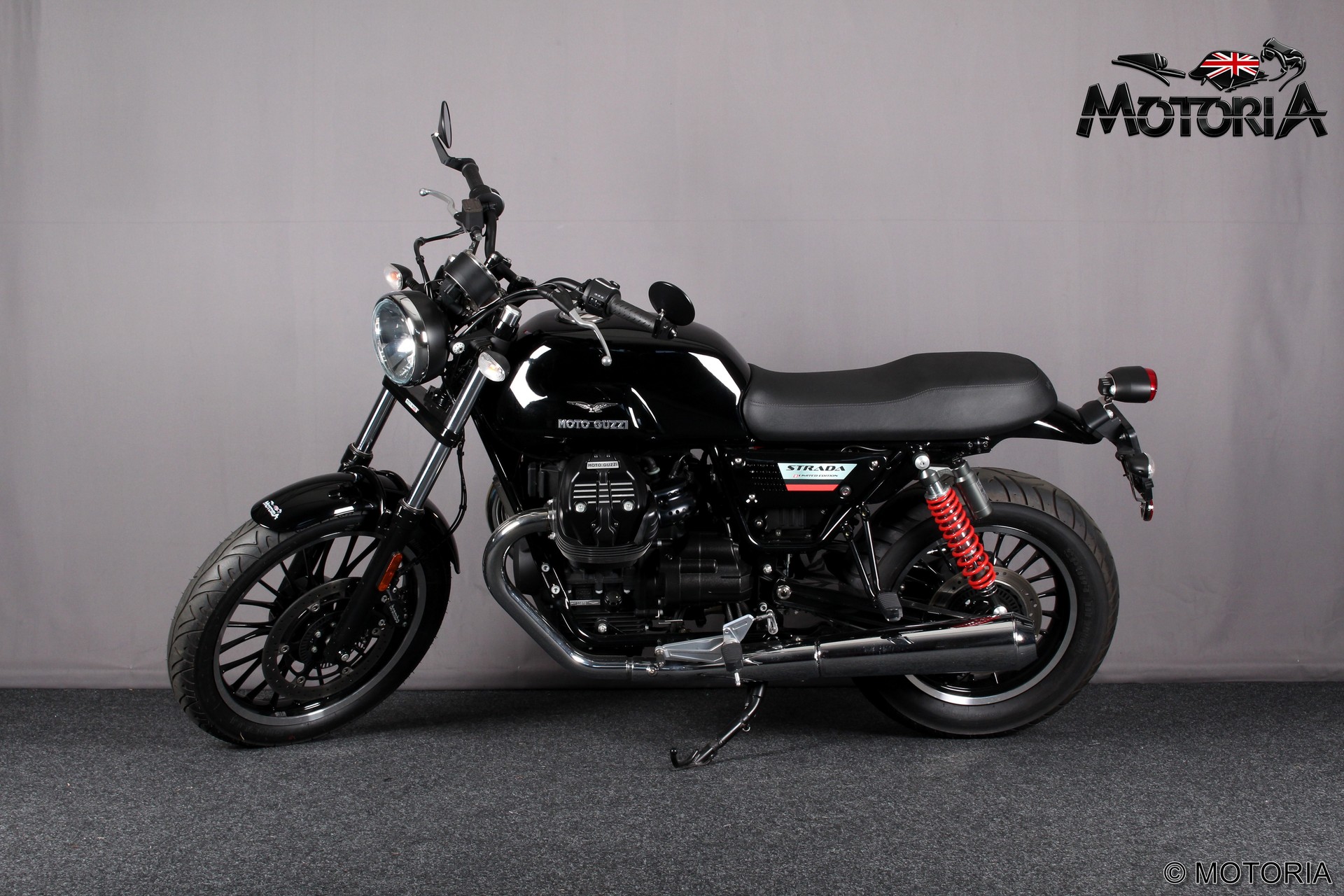 MOTO GUZZI V9 Roamer 850 ABS-showroom-element-2