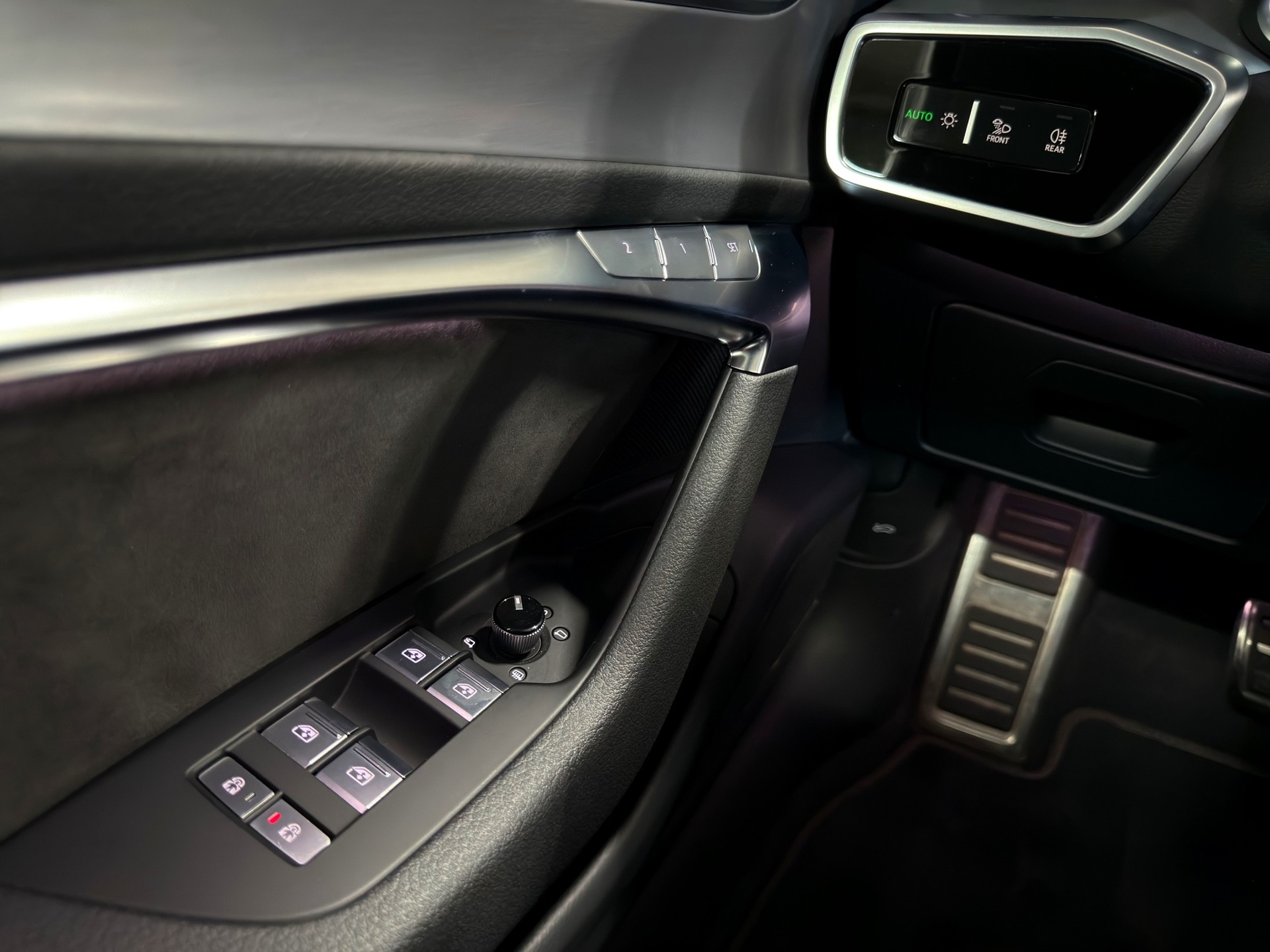 AUDI A6 ALLROAD-image-28