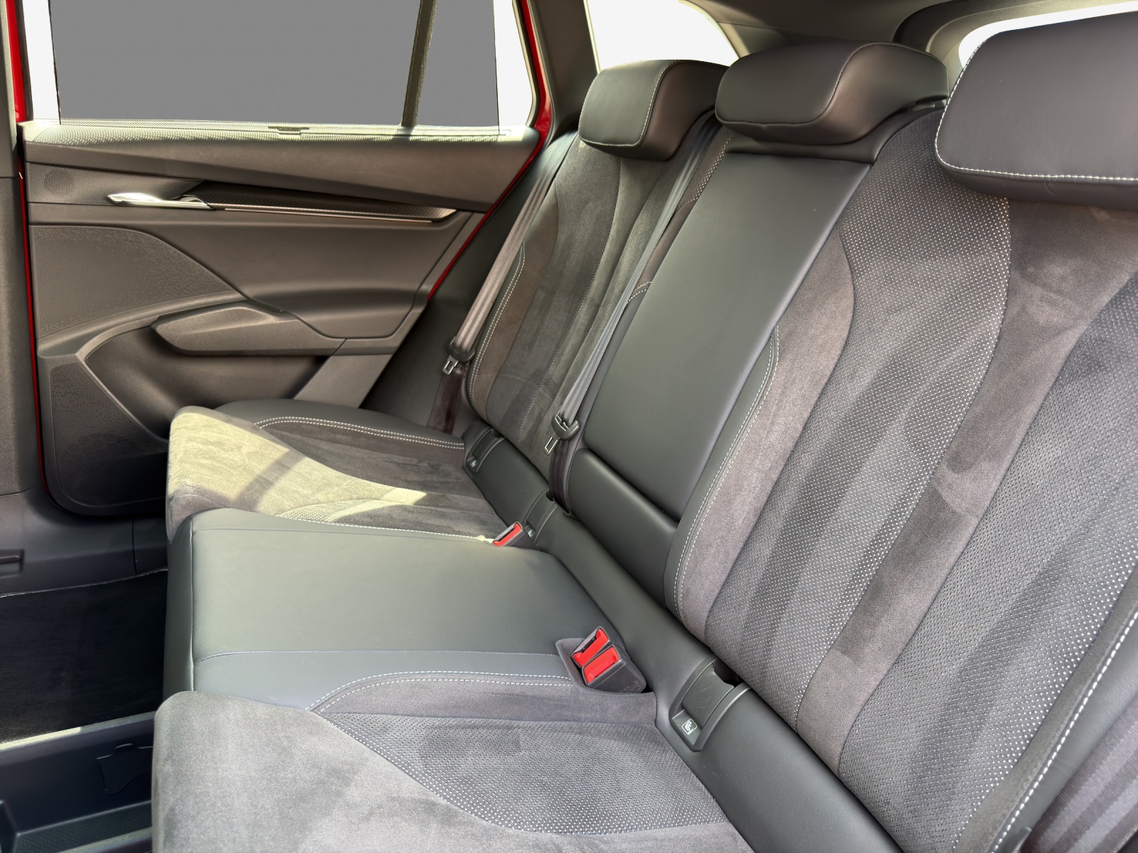 SKODA Enyaq iV 80 SportLine-image-12
