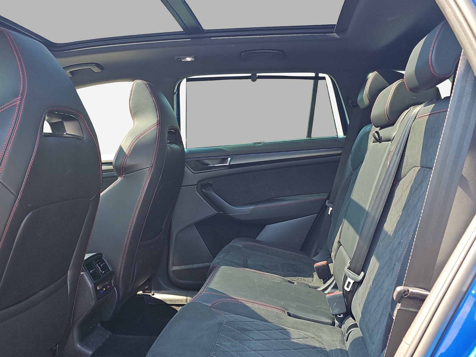 SKODA Kodiaq 2.0 TSI 4x4 RS-image-11