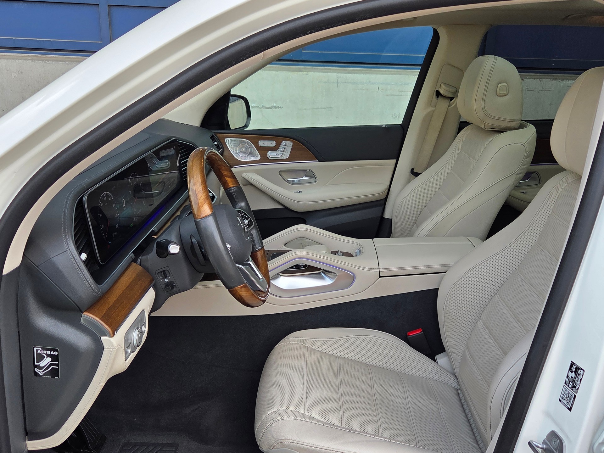 MERCEDES-BENZ GLE 450 4Matic AMG Line 9G-Tronic-image-5