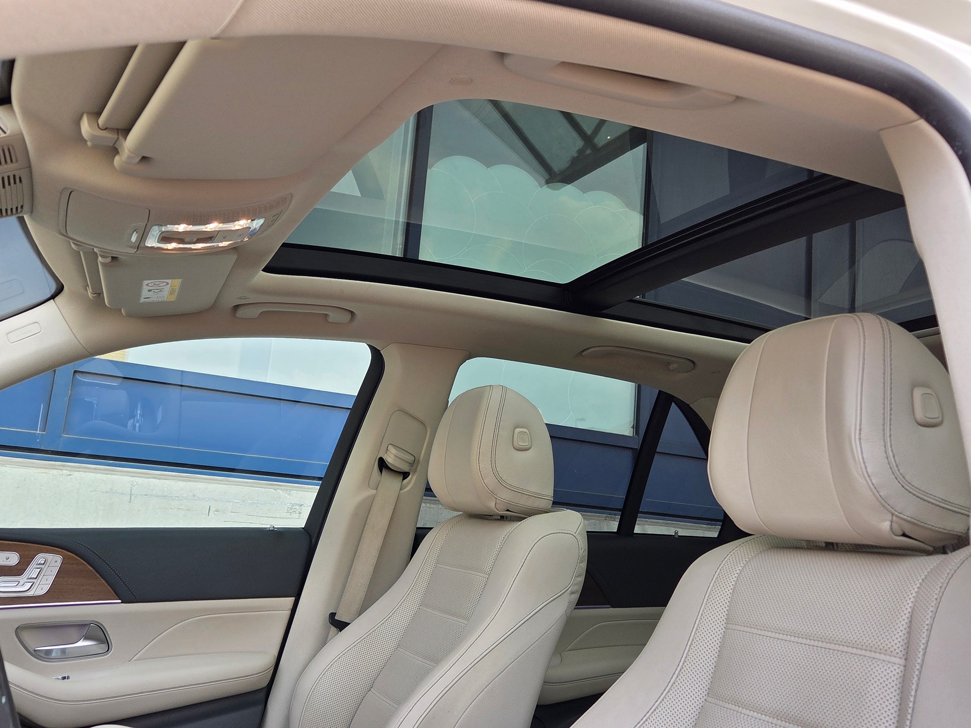 MERCEDES-BENZ GLE 450 4Matic AMG Line 9G-Tronic-image-9