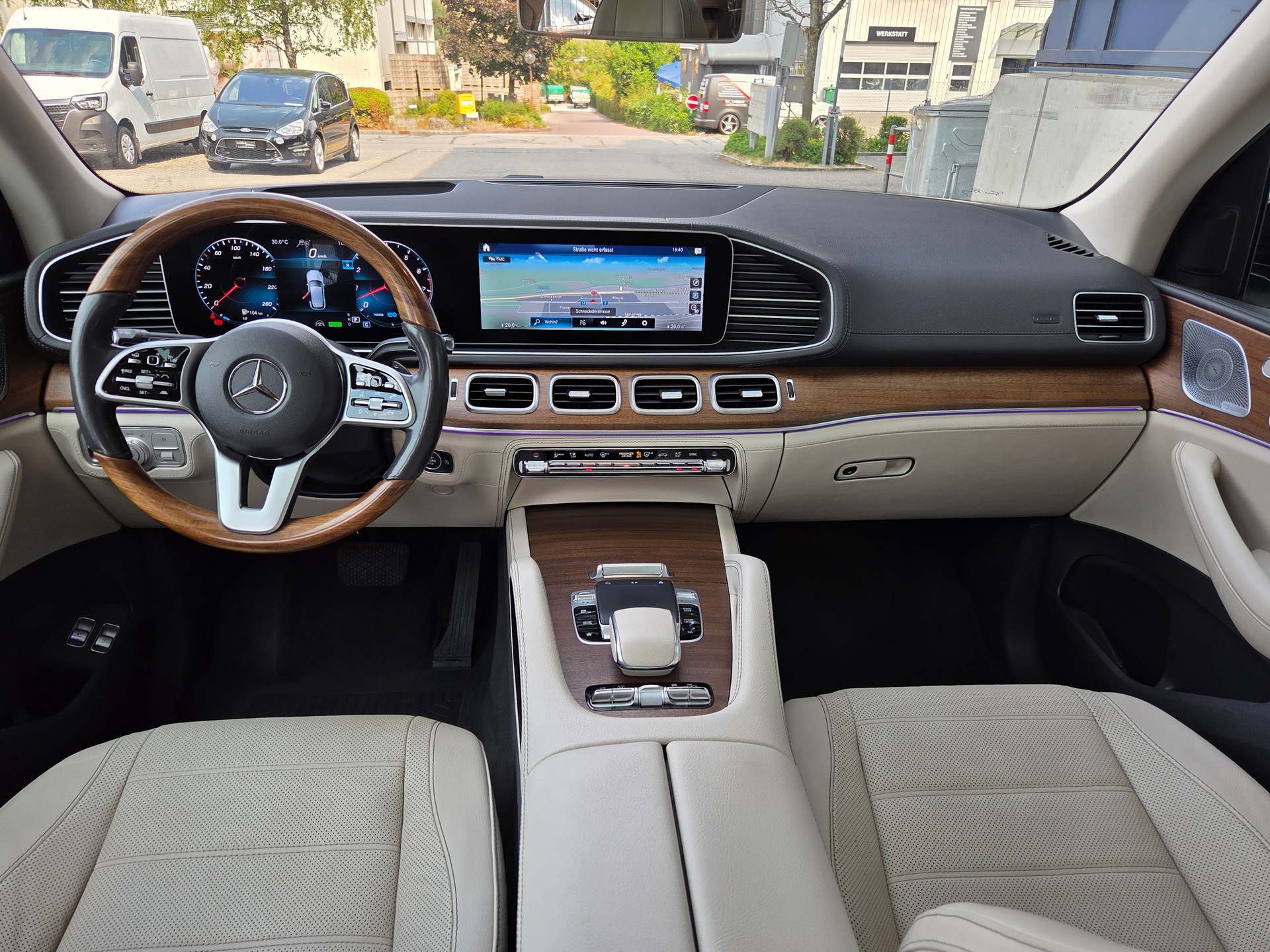 MERCEDES-BENZ GLE 450 4Matic AMG Line 9G-Tronic-image-8