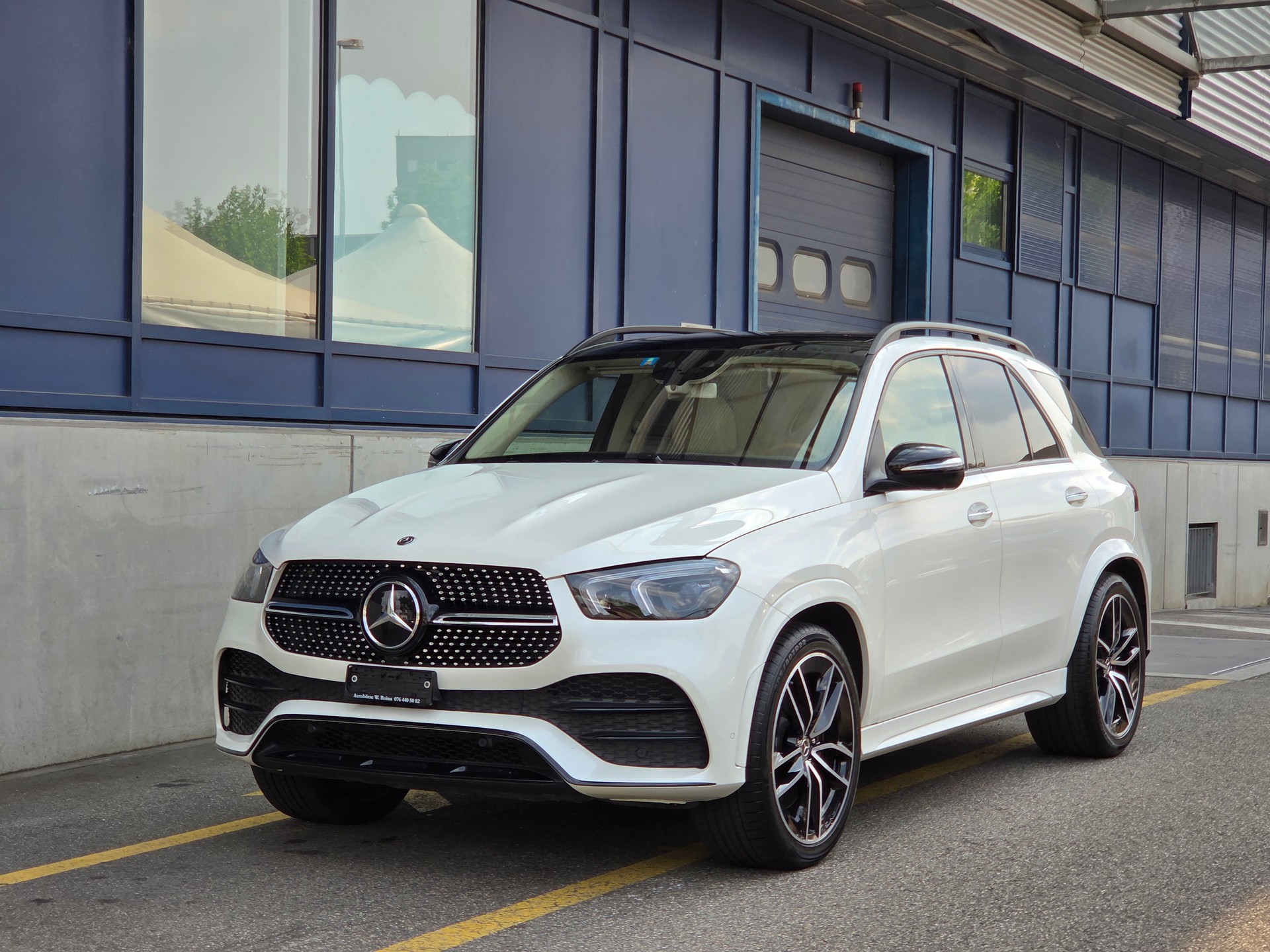 MERCEDES-BENZ GLE 450 4Matic AMG Line 9G-Tronic-image-18