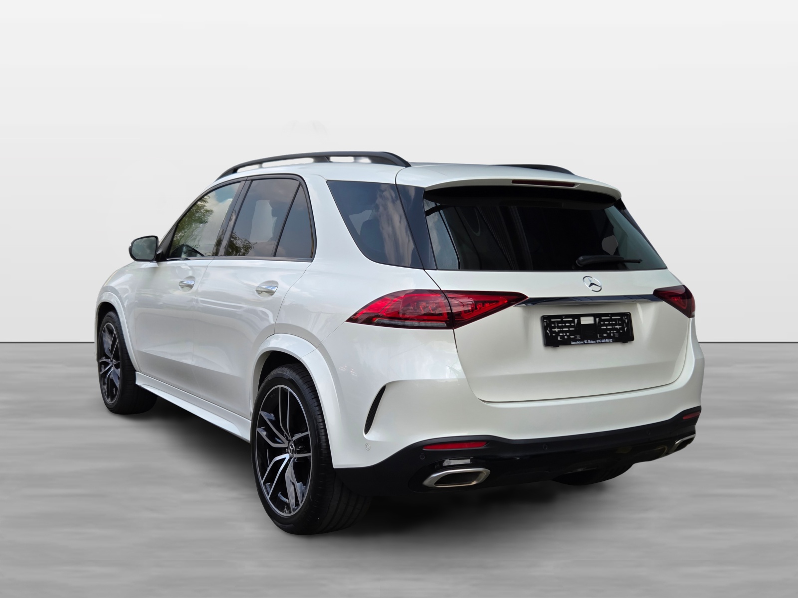 MERCEDES-BENZ GLE 450 4Matic AMG Line 9G-Tronic-showroom-element-3