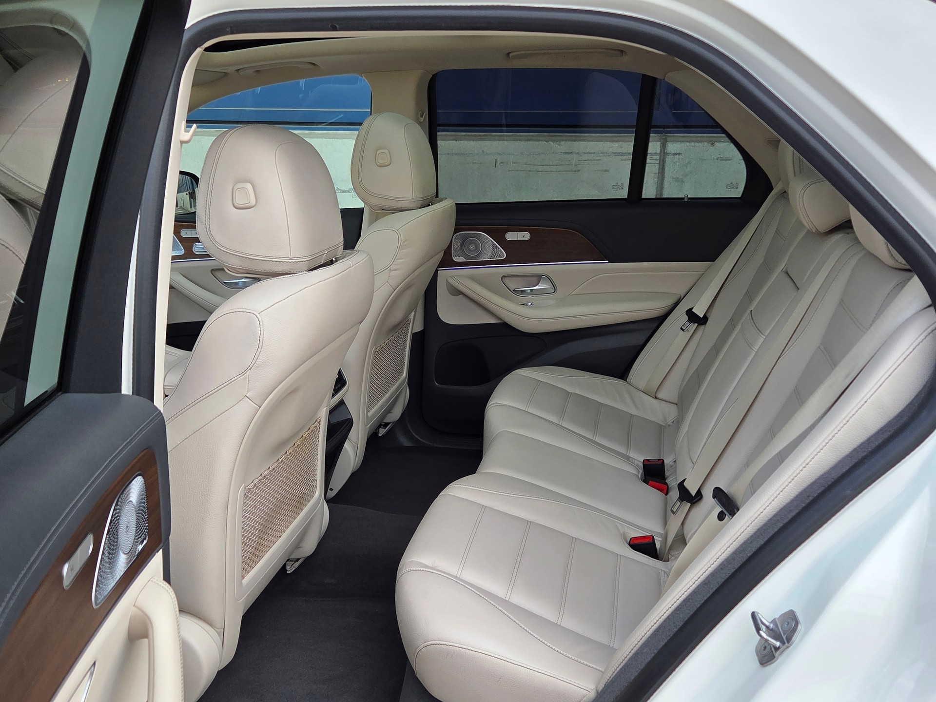 MERCEDES-BENZ GLE 450 4Matic AMG Line 9G-Tronic-image-6