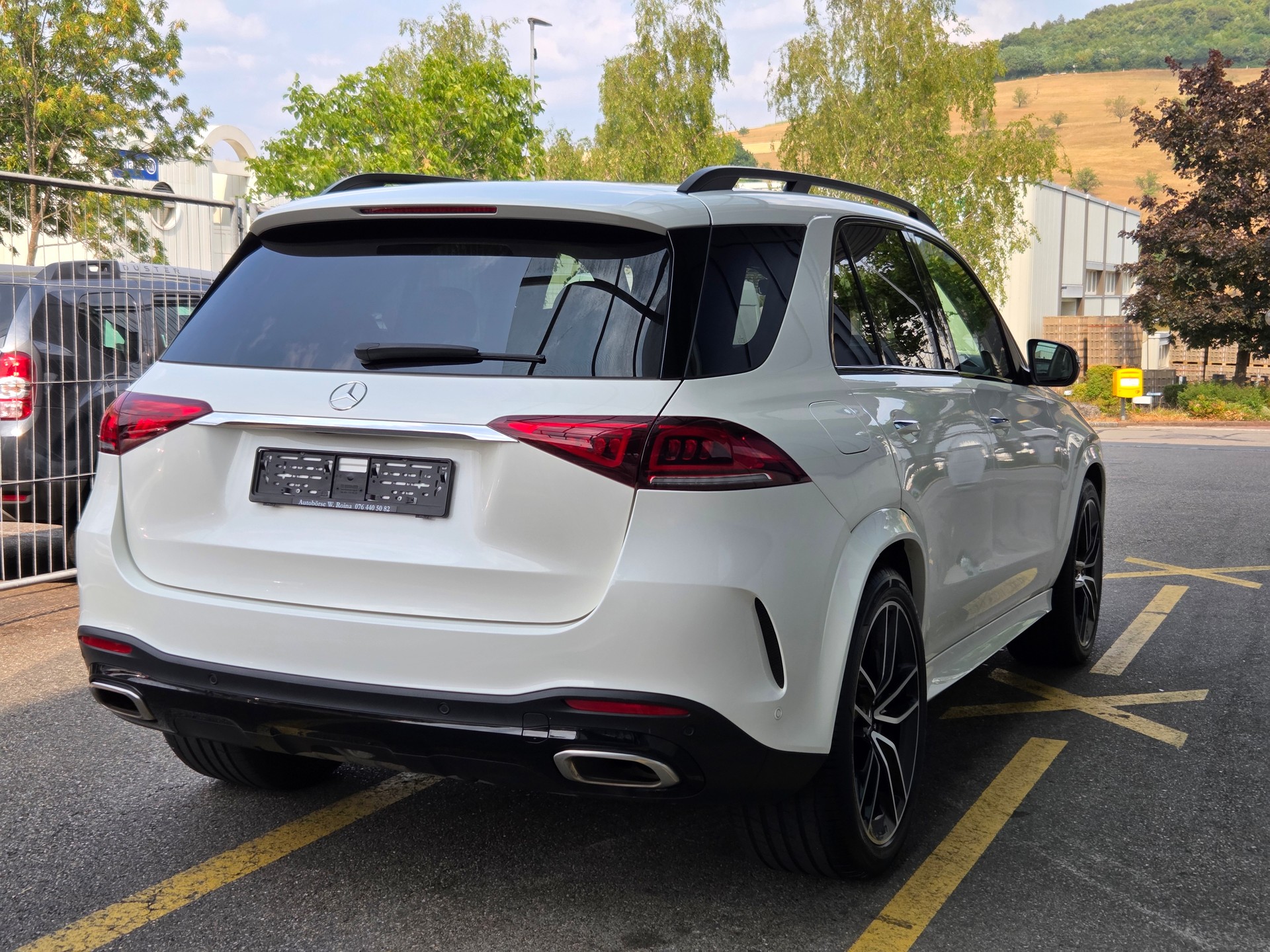 MERCEDES-BENZ GLE 450 4Matic AMG Line 9G-Tronic-image-4