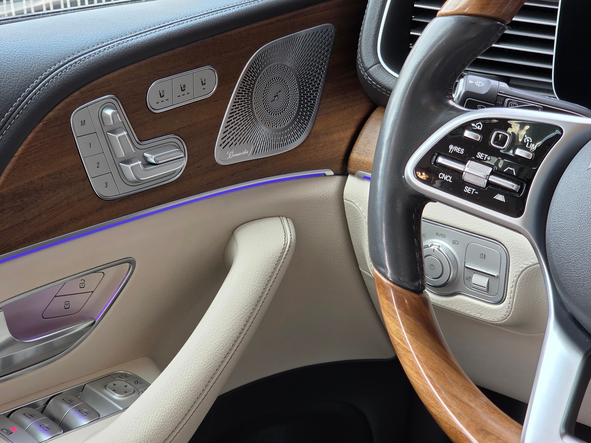 MERCEDES-BENZ GLE 450 4Matic AMG Line 9G-Tronic-image-11