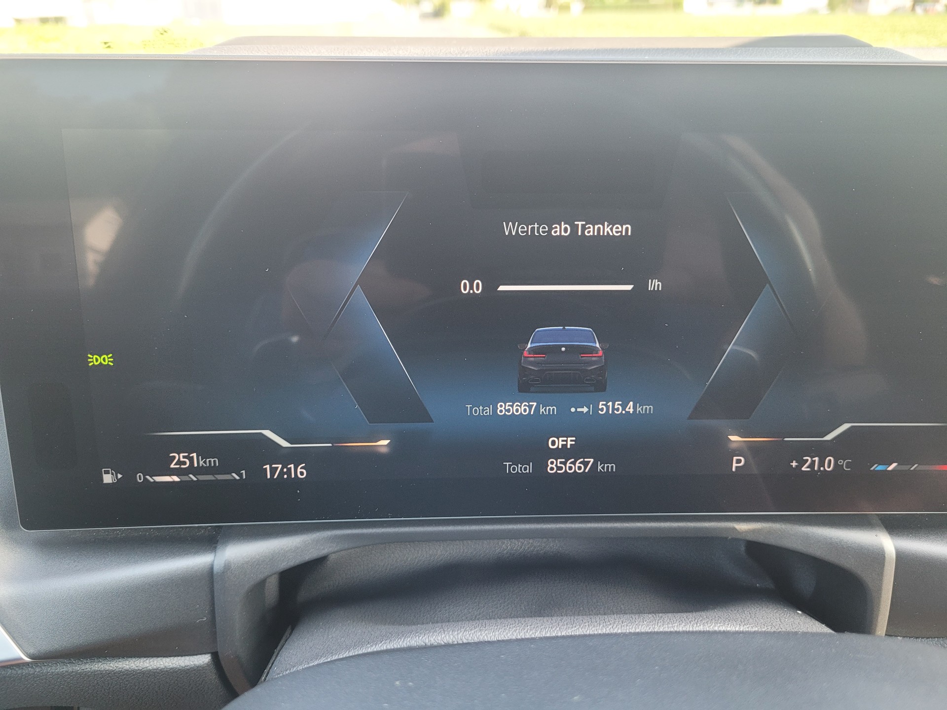 BMW M340i xDrive-image-4