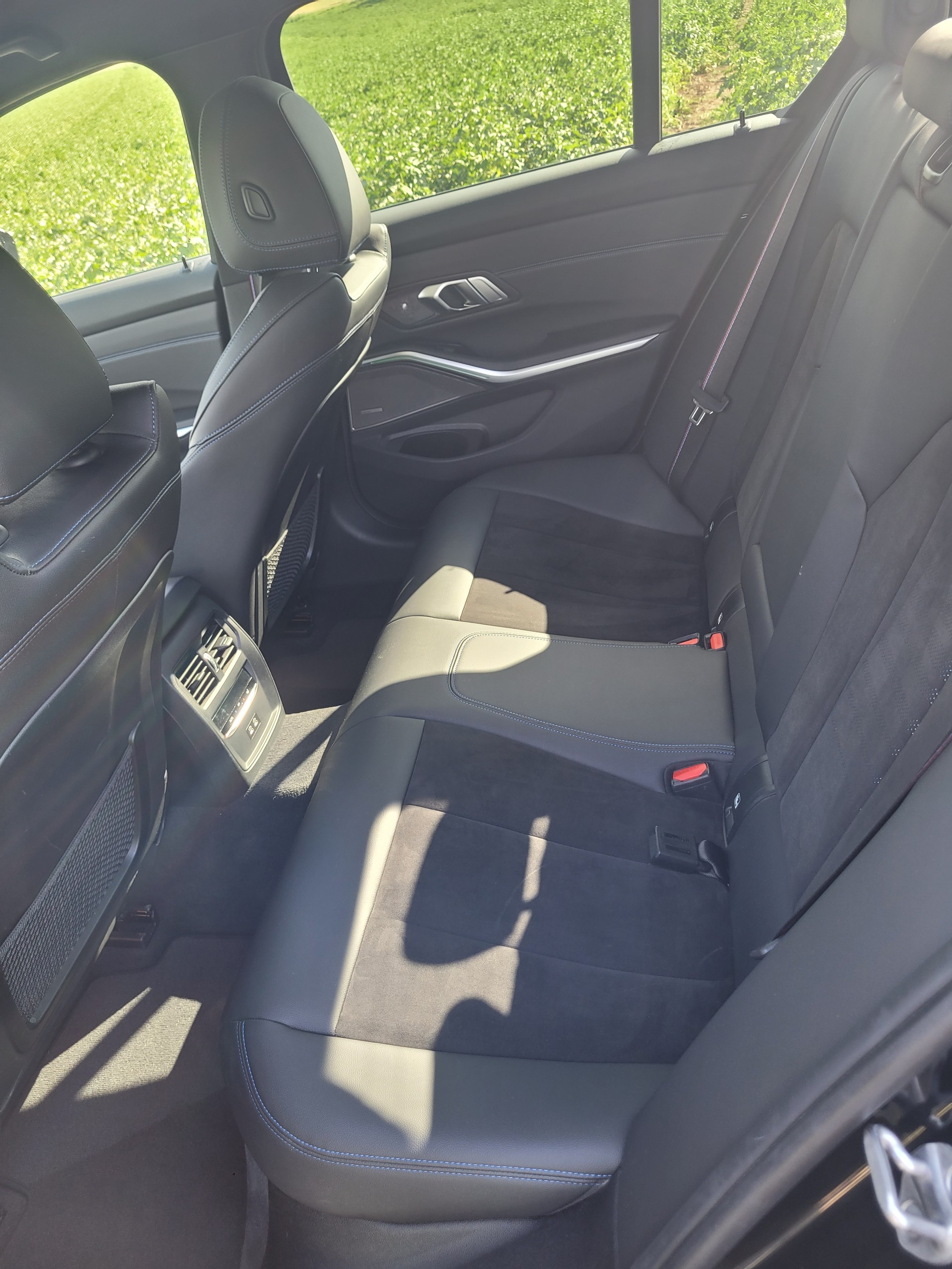BMW M340i xDrive-image-3