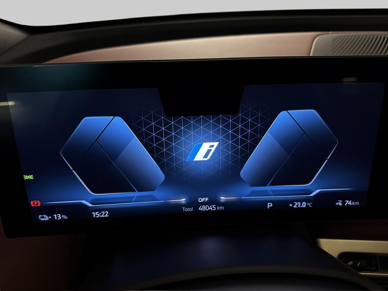 BMW iX xDrive50-image-18