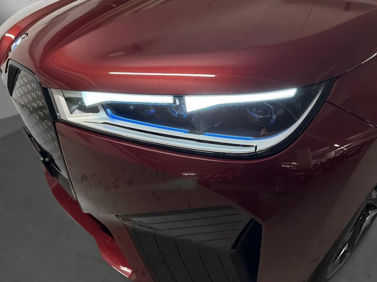 BMW iX xDrive50-image-7