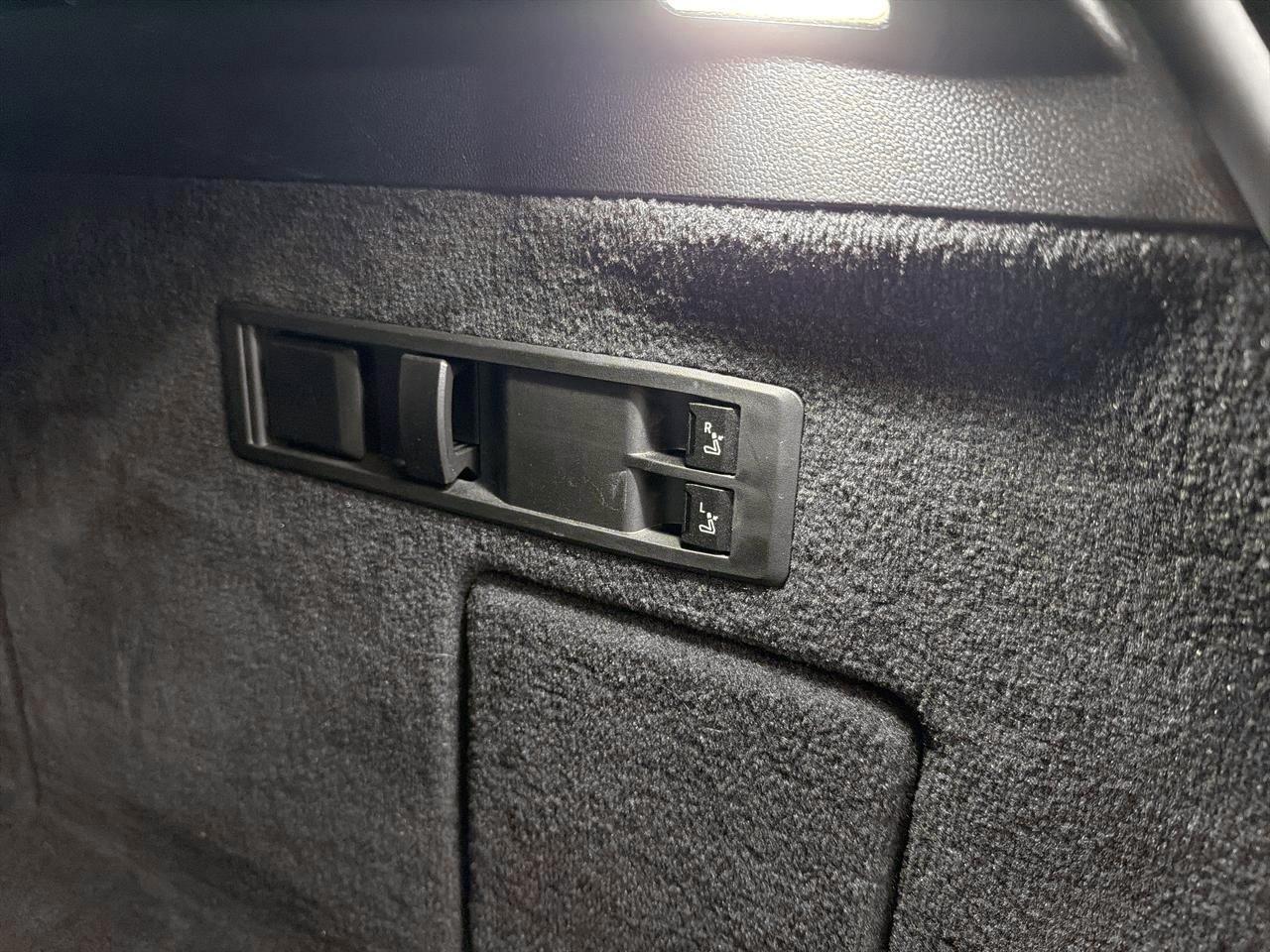 BMW iX xDrive50-image-27