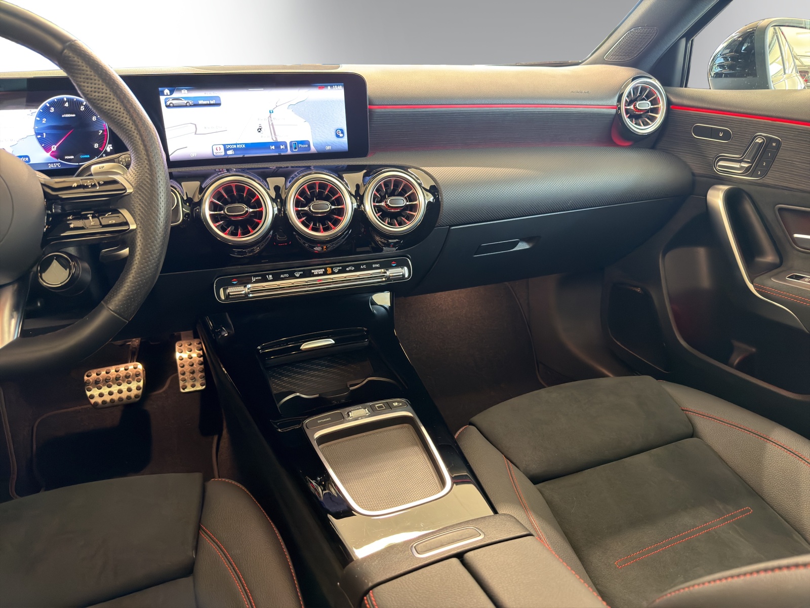 MERCEDES-BENZ A AMG 35 4Matic 8G-DCT-image-7
