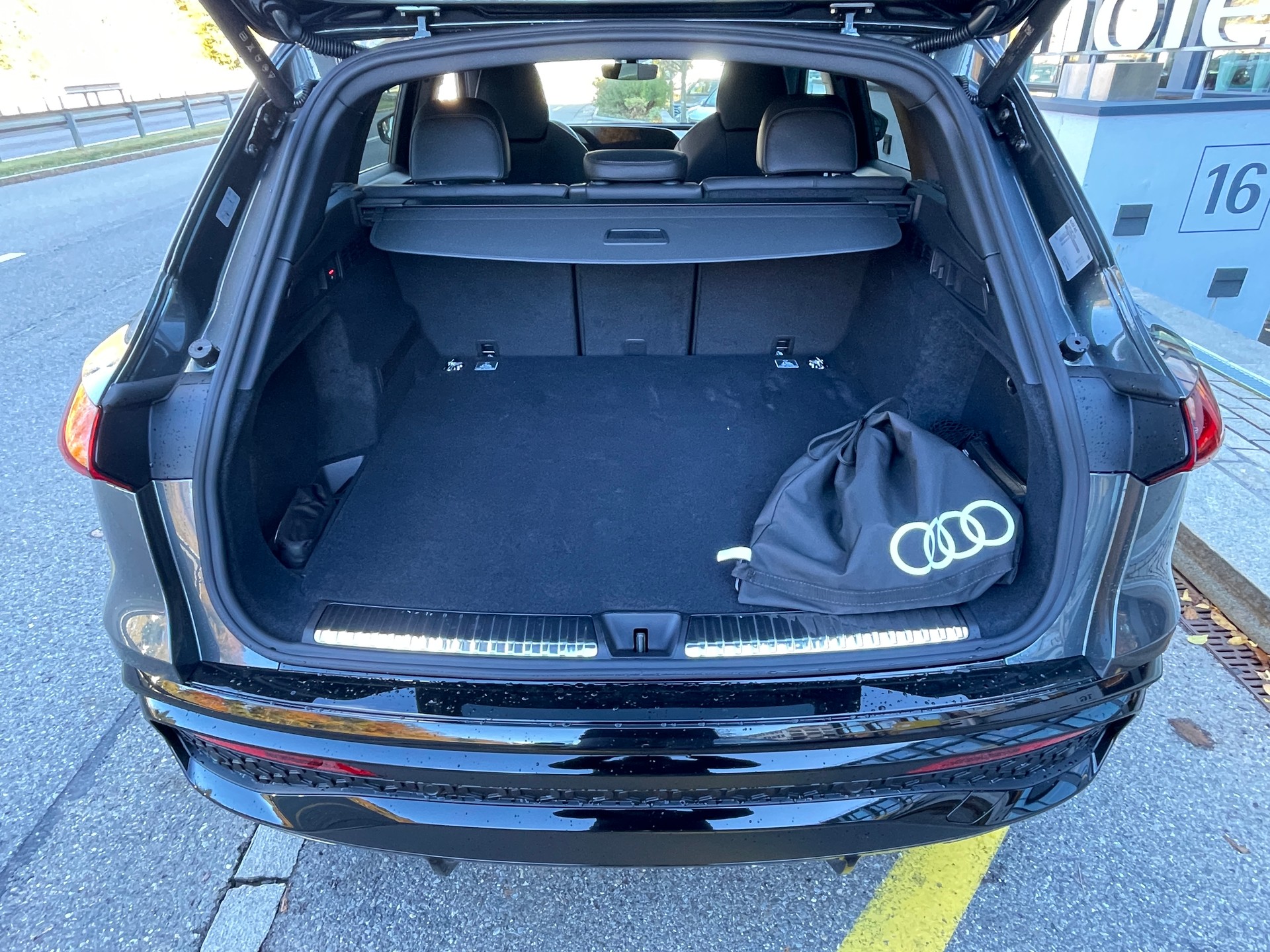 AUDI Q5 Sportback 55 TFSI e PHEV S line quattro S-tronic-image-6