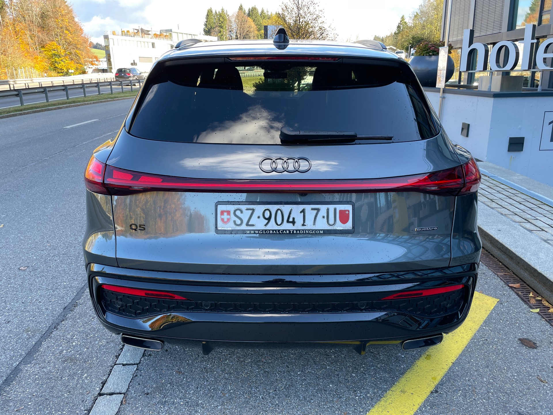 AUDI Q5 Sportback 55 TFSI e PHEV S line quattro S-tronic-image-5