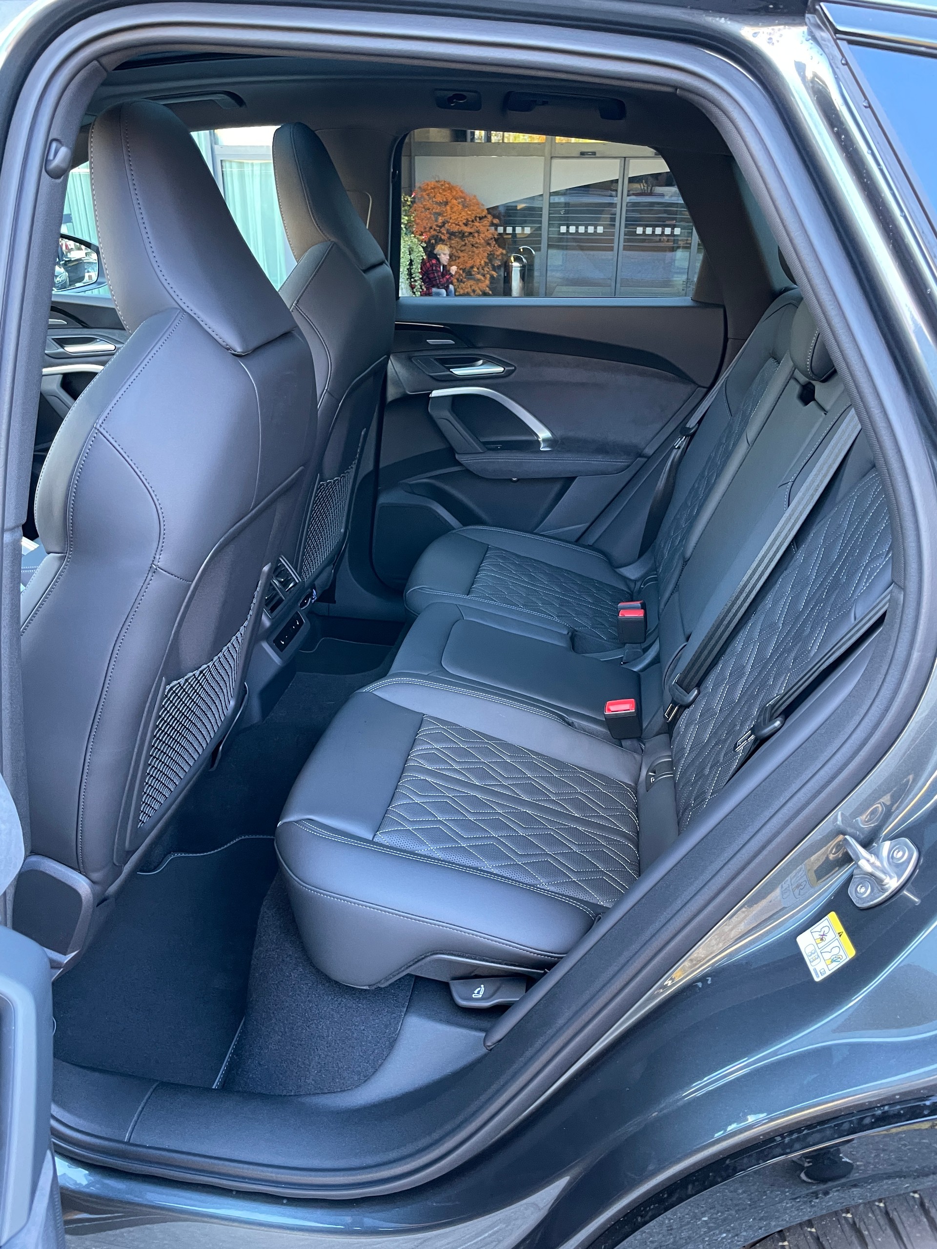 AUDI Q5 Sportback 55 TFSI e PHEV S line quattro S-tronic-image-15