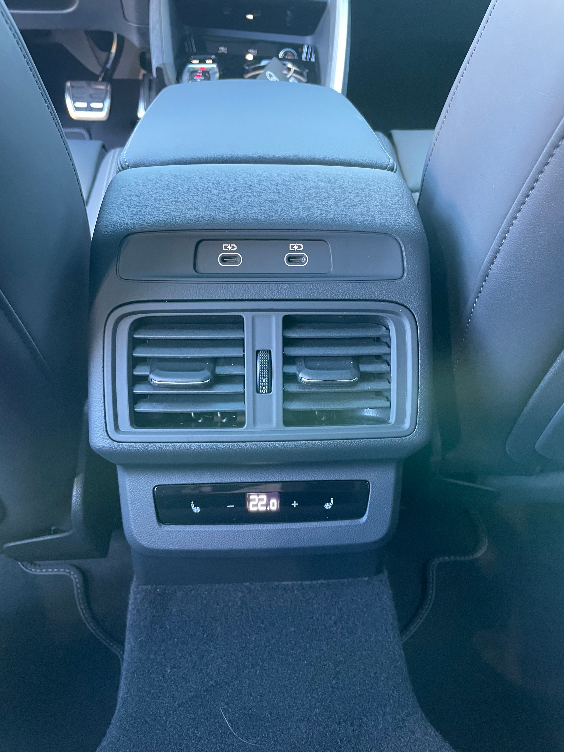 AUDI Q5 Sportback 55 TFSI e PHEV S line quattro S-tronic-image-16