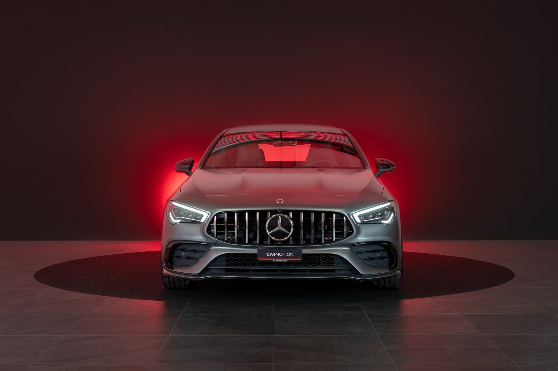 MERCEDES-BENZ CLA 35 AMG 4matic / CH-Fahrzeug / Panorama / 360°Kamera-image-1