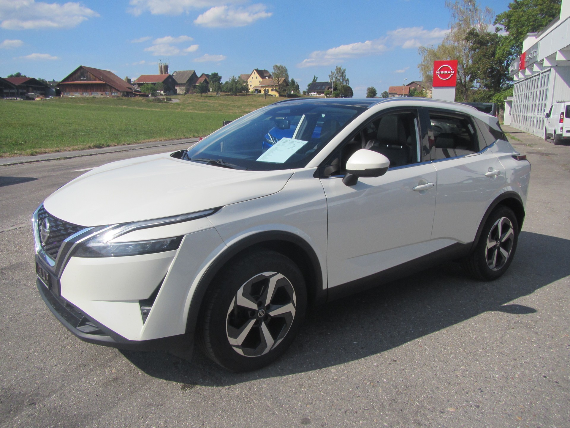 NISSAN Qashqai 1.3 DIG-T MHEV Premiere Edition Xtronic-image-0