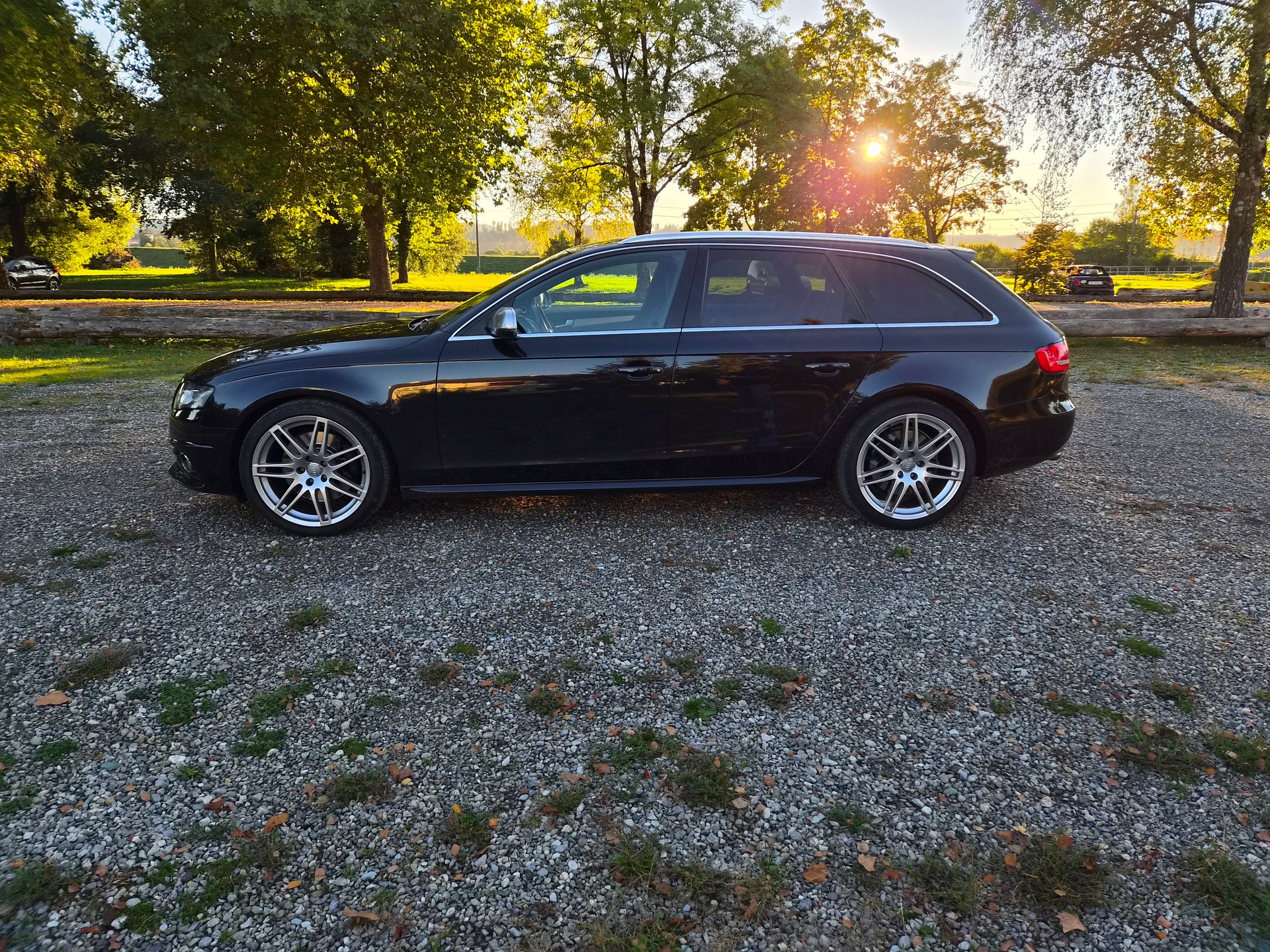 AUDI 3.0 V6 TFSI quattro S-Tronic-image-2