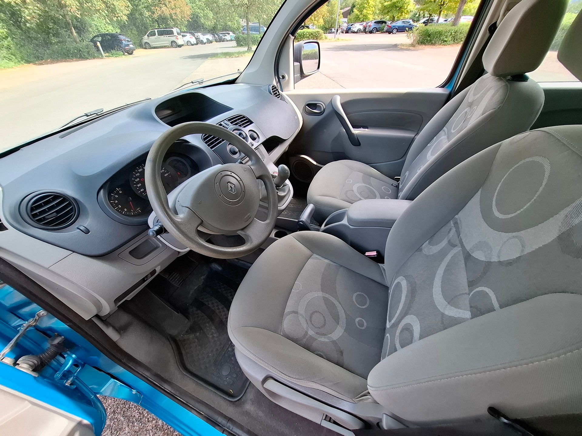 RENAULT Kangoo 1.6 16V Privilège-image-11