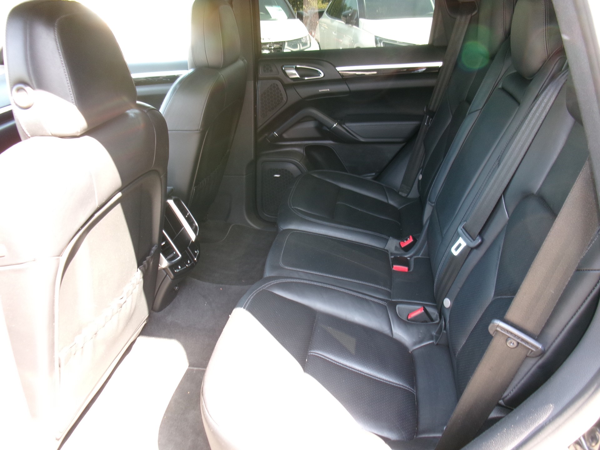 PORSCHE Cayenne S-image-7
