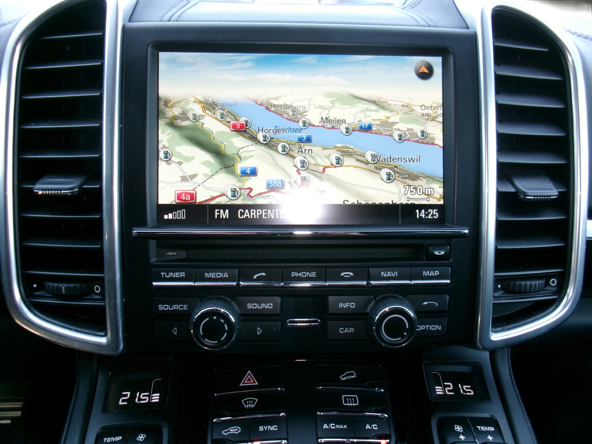 PORSCHE Cayenne S-image-4