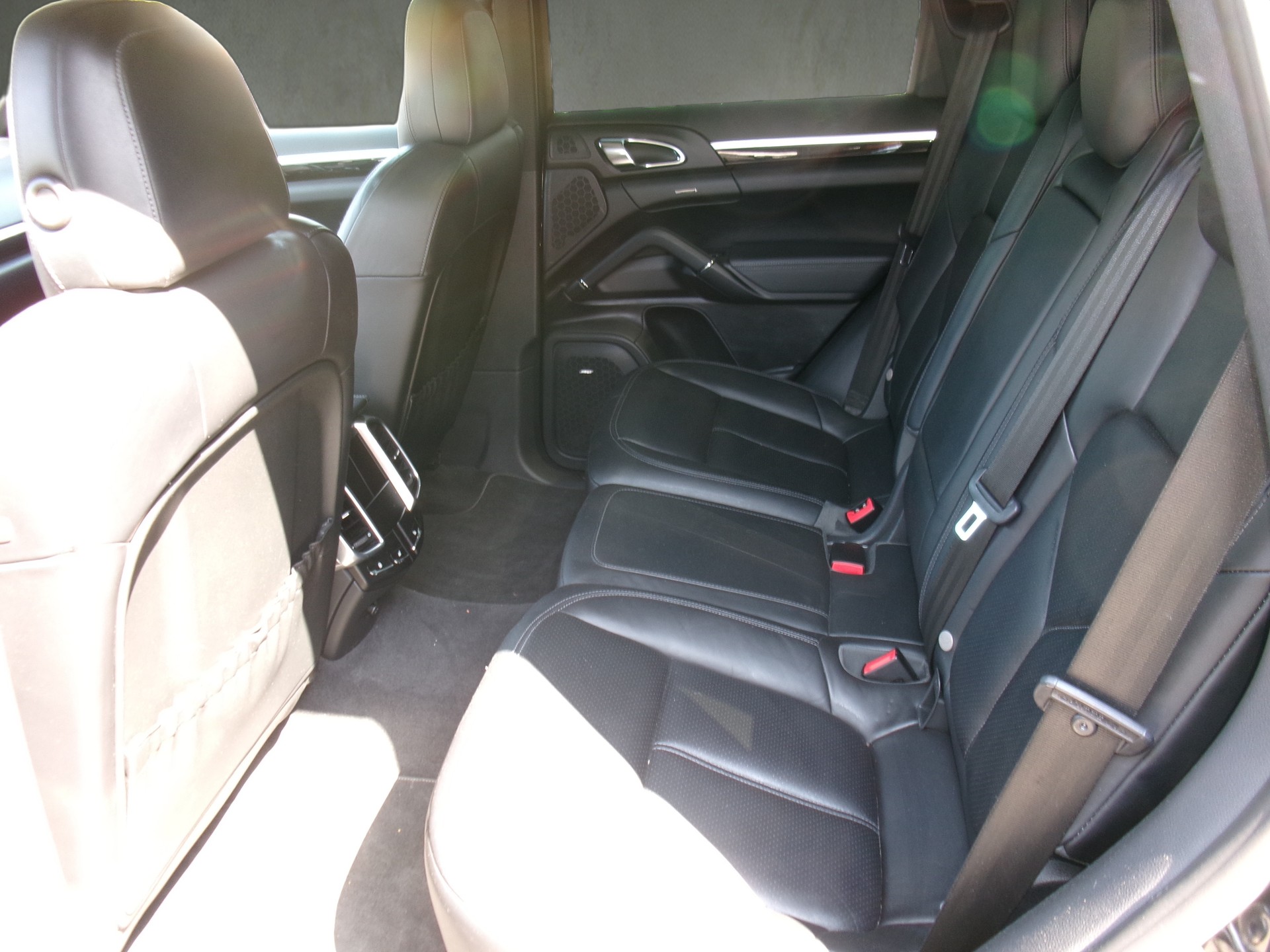 PORSCHE Cayenne S-image-7