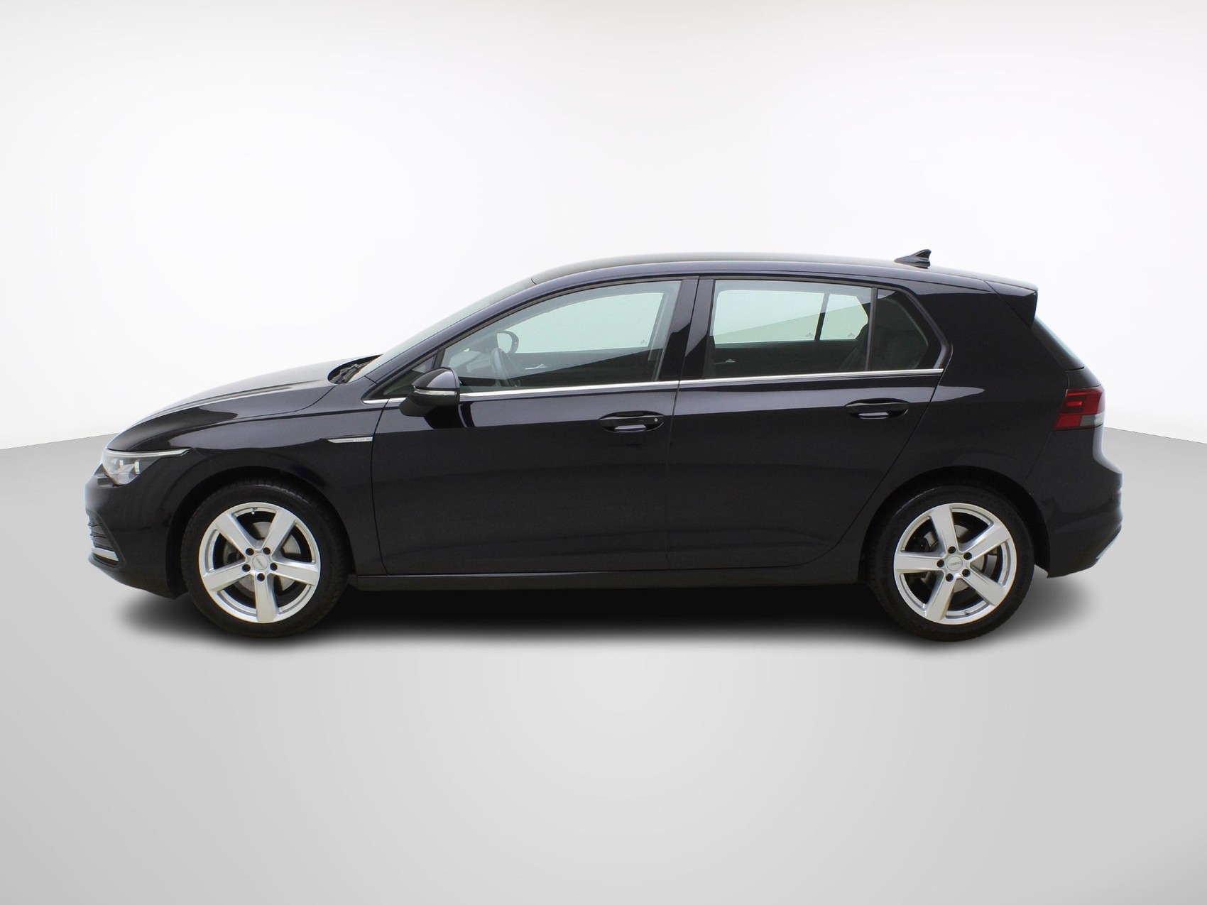VW Golf 8 1.5 eTSI DSG Style-image-2