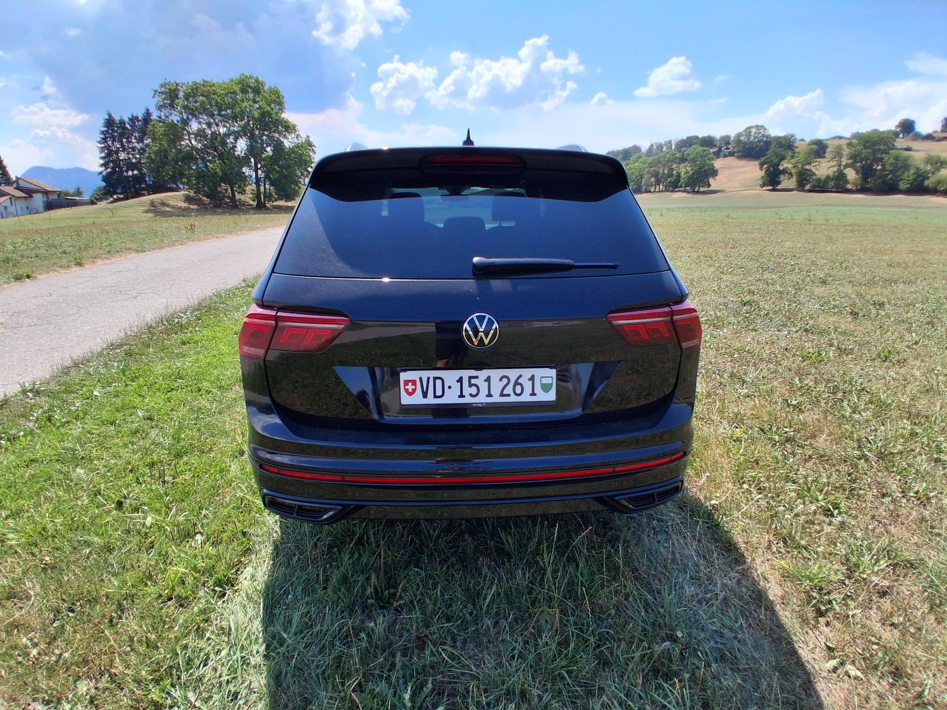 VW Allspace 2.0 TDI SCR R-Line DSG Black Style-image-2