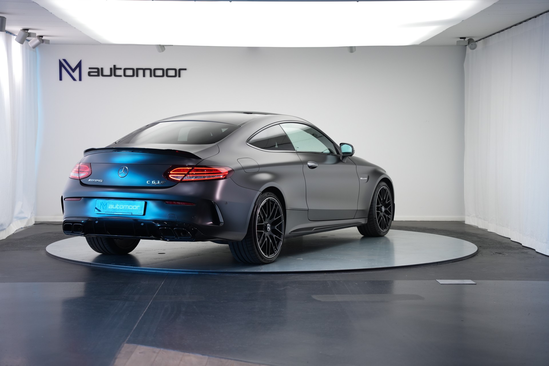 MERCEDES-BENZ C 63 S AMG Premium 9G-tronic *CH-Fahrzeug* *Designo Mattlackierung* *Carbon* *Burmester*-image-4